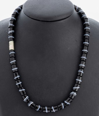 Image 26975279 - Achat-Collier, nat. Streifenachat-Tonnen, schwarz mit weißer Maserung, L. ca. 47 ...