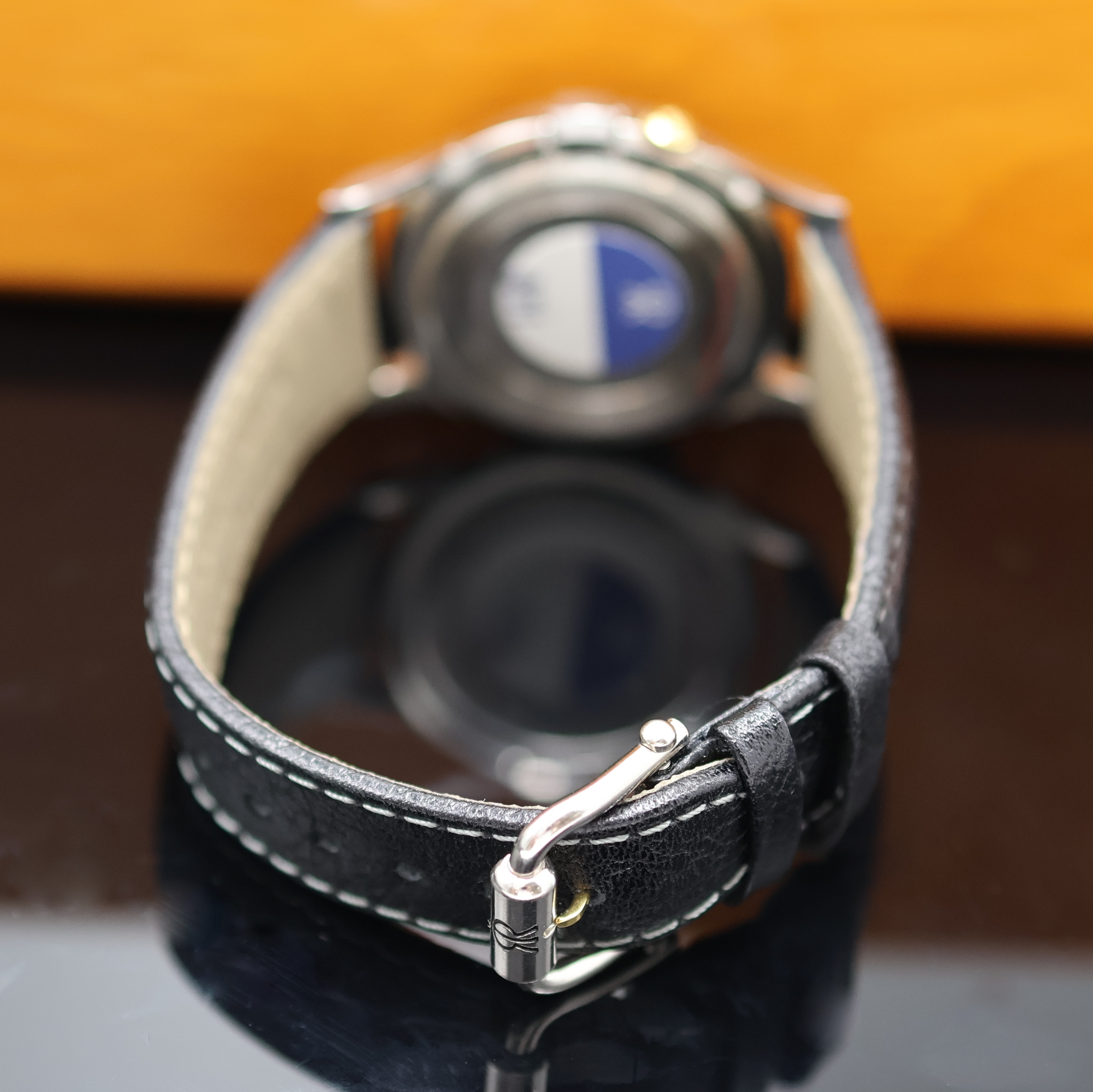Detail d: REVUE THOMMEN Landmark Herrenarmbanduhr in Stahl, Schweiz um 1990, quarz, orig. Lederband m. orig. Dornschl., Stahlboden aufgedr., schwarzes ...