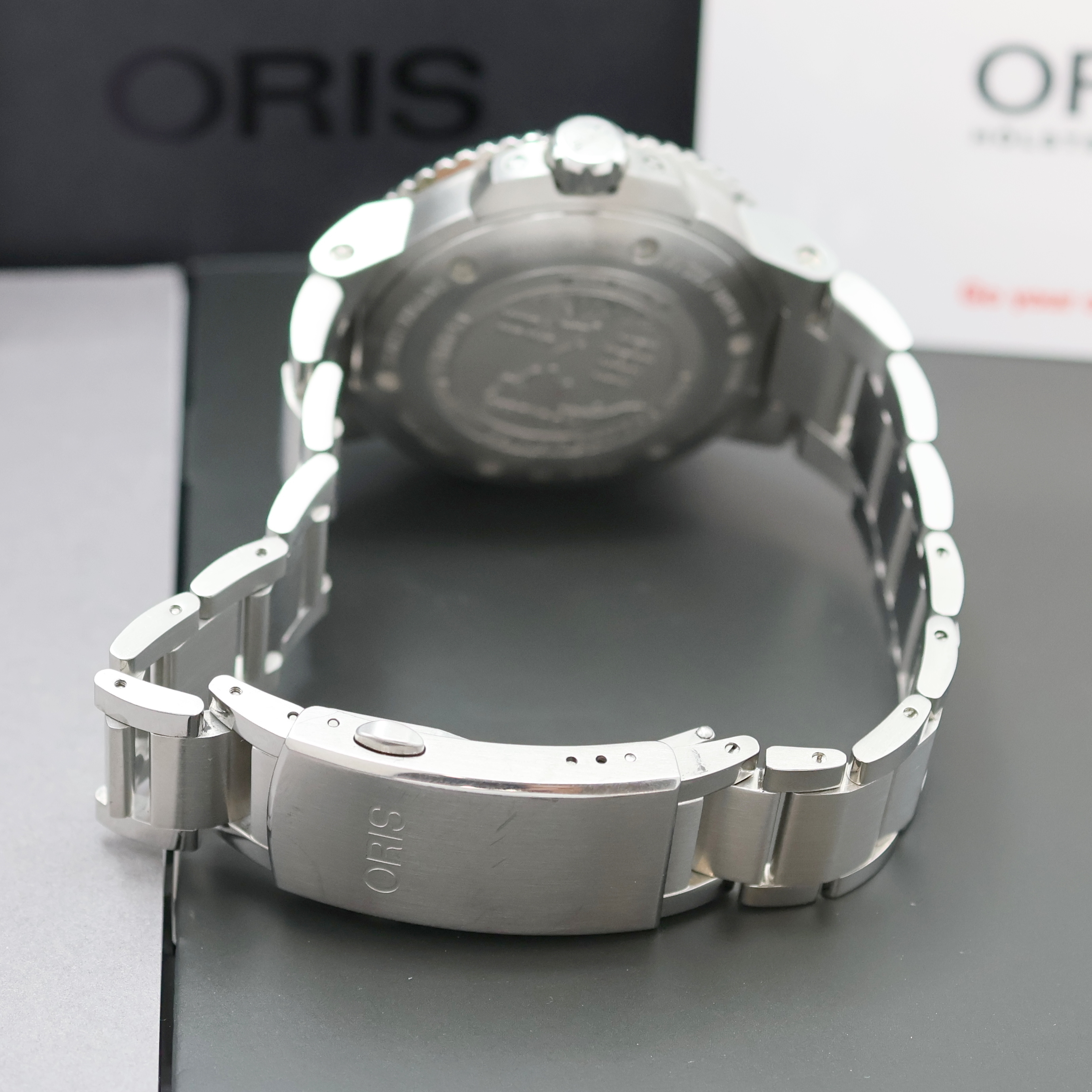 Detail b: ORIS Aquis, auf 2343 Stück limitierte Herrenarmbanduhr Source of Life Referenz 01.733.730.4125, Automatik, Schweiz um 2018, Edelstahlgeh. inkl. ...