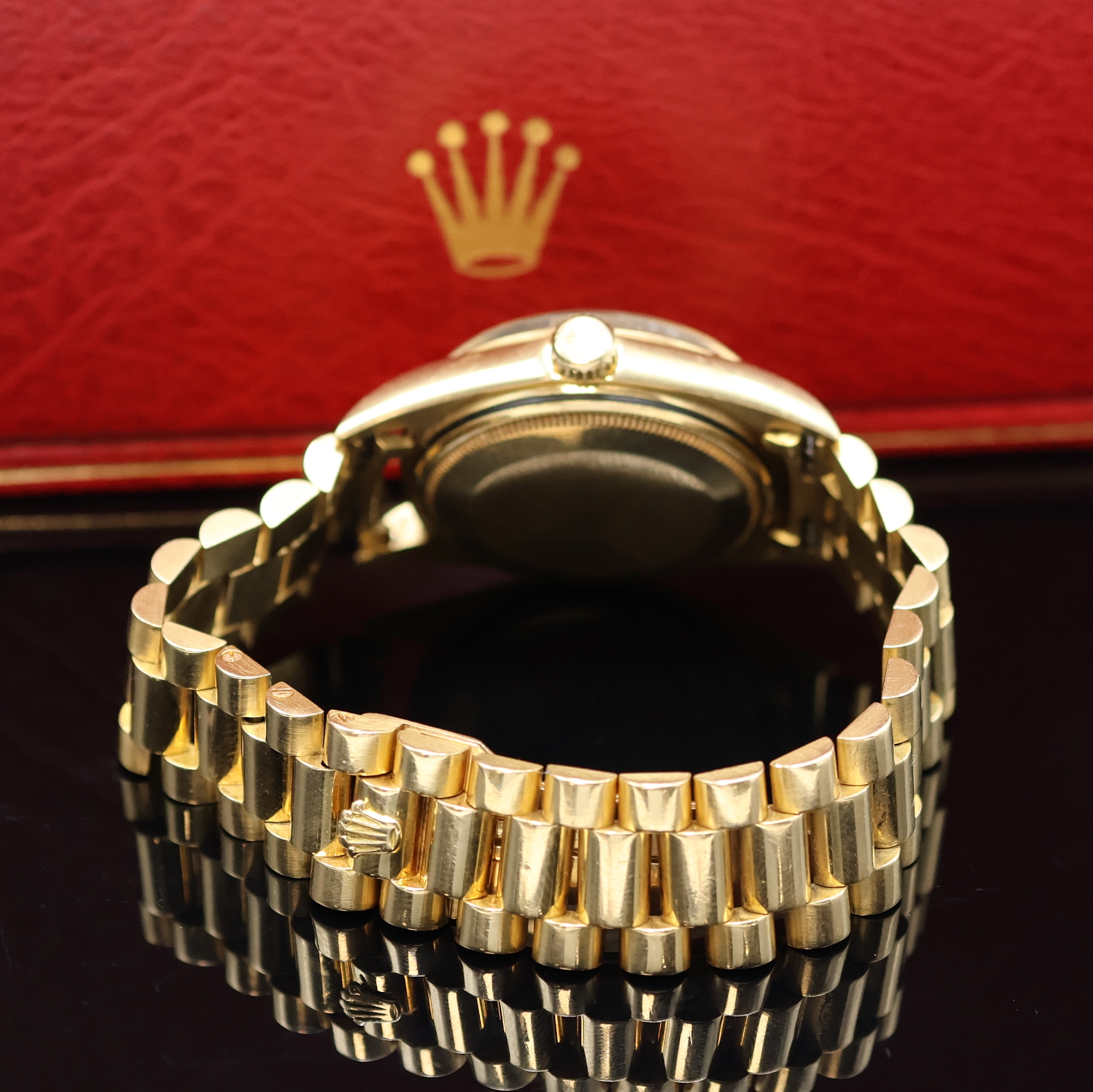 Detail b: ROLEX Day-Date Referenz 1803 Herrenarmbanduhr in GG 750/000, Schweiz um 1967, Automatik, verschr. Oystergeh. m. Riffel-Lünette, orig. Präsidentband ...