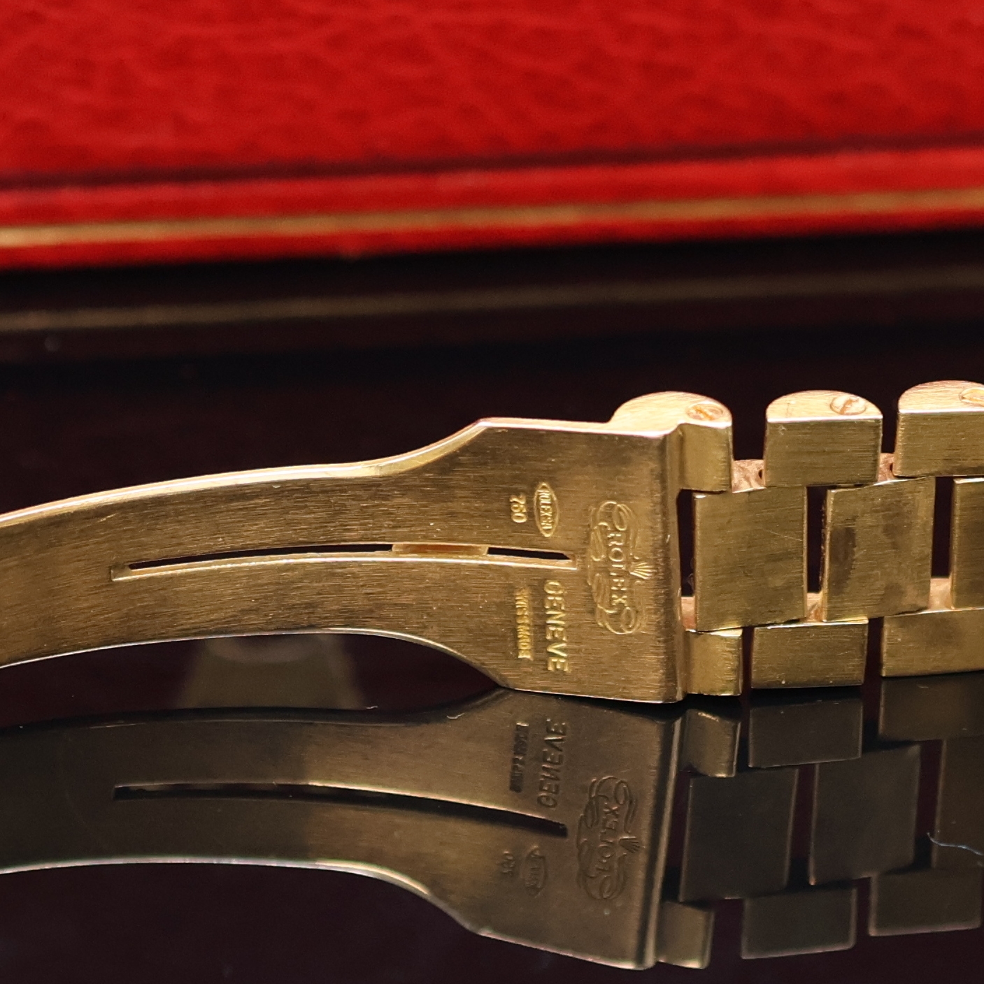 Detail c: ROLEX Day-Date Referenz 1803 Herrenarmbanduhr in GG 750/000, Schweiz um 1967, Automatik, verschr. Oystergeh. m. Riffel-Lünette, orig. Präsidentband ...
