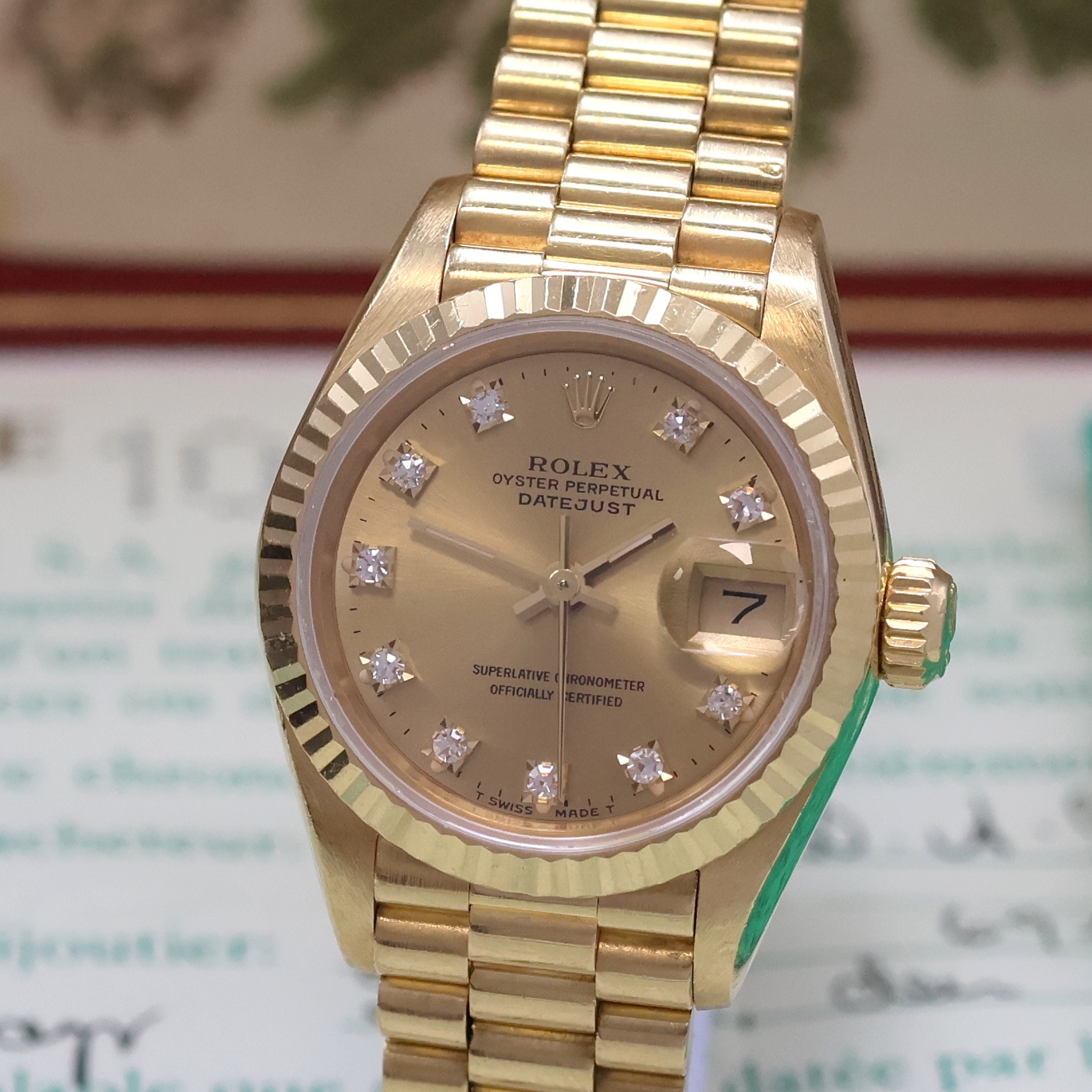 Detail a: ROLEX Datejust Referenz 69178 Damenarmbanduhr in GG 750/000, Schweiz lt. orig. Papier verk. 1990, Automatik, verschr. Oystergeh. m. Riffel-Lünette, ...