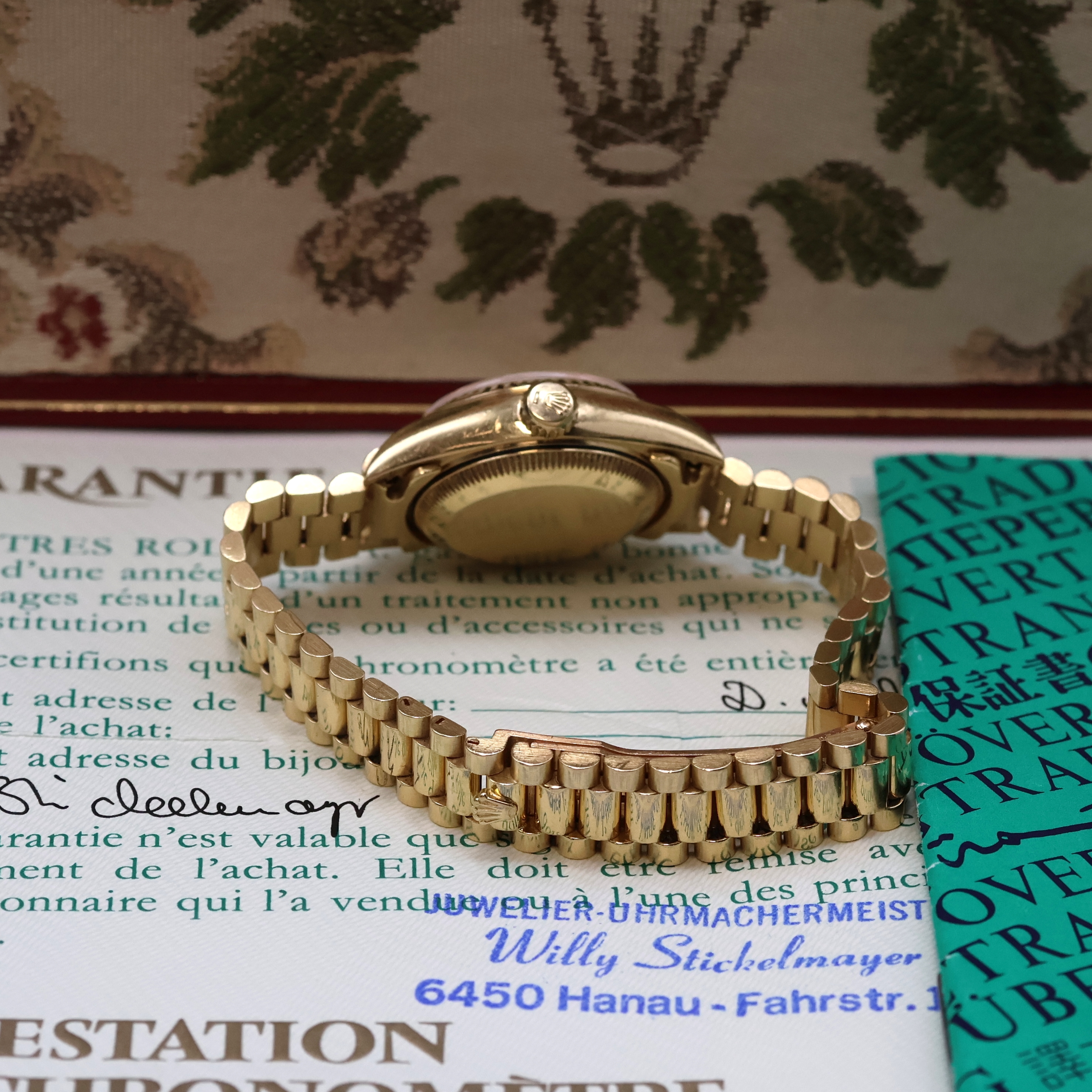 Detail b: ROLEX Datejust Referenz 69178 Damenarmbanduhr in GG 750/000, Schweiz lt. orig. Papier verk. 1990, Automatik, verschr. Oystergeh. m. Riffel-Lünette, ...