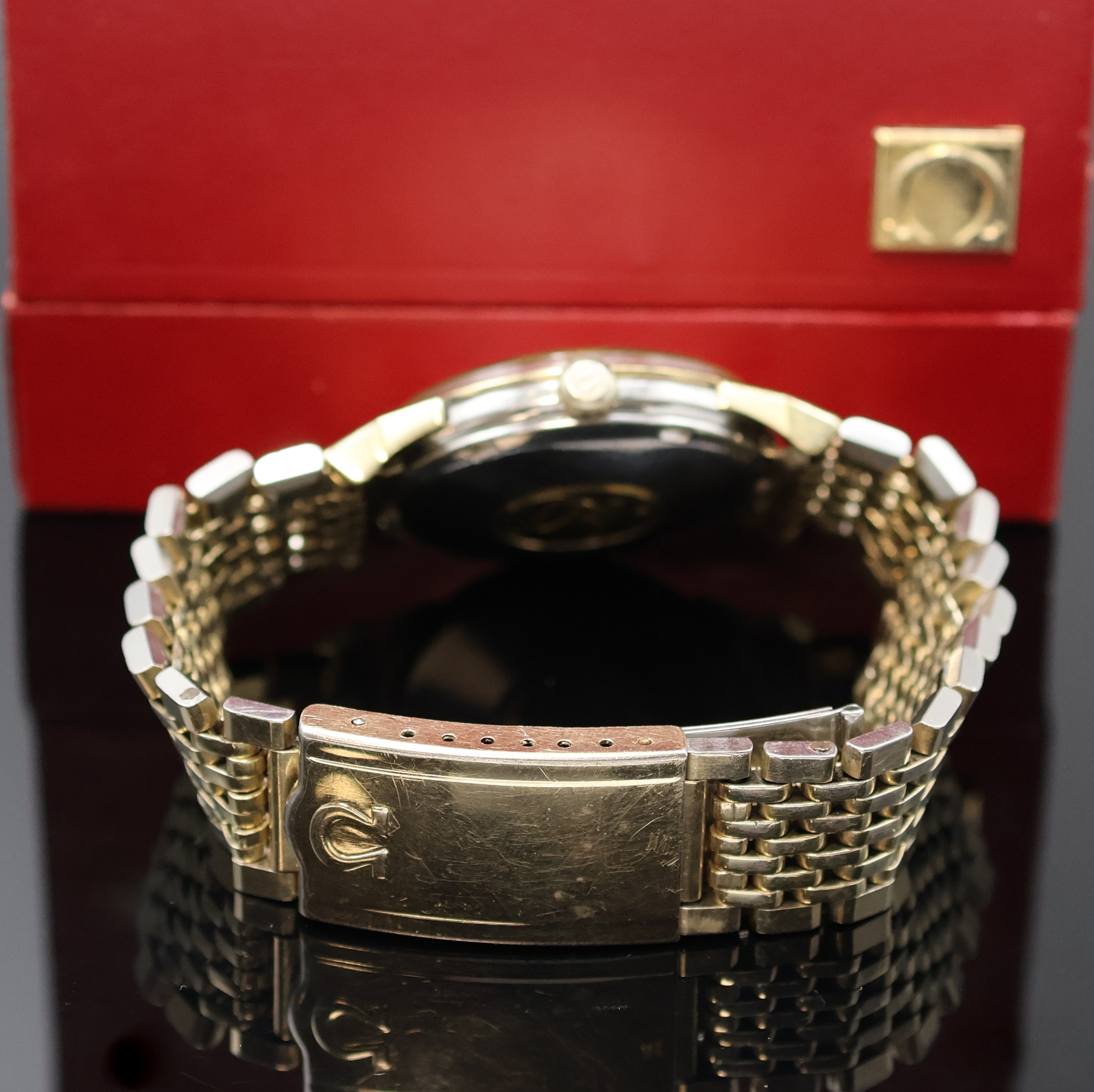 Detail b: OMEGA Constellation Armbanduhr in Stahl/Gold Referenz 168.005, Schweiz um 1963, Automatik, verg. Omega-Band m. Faltschl., verschr. Boden im Zentrum ...