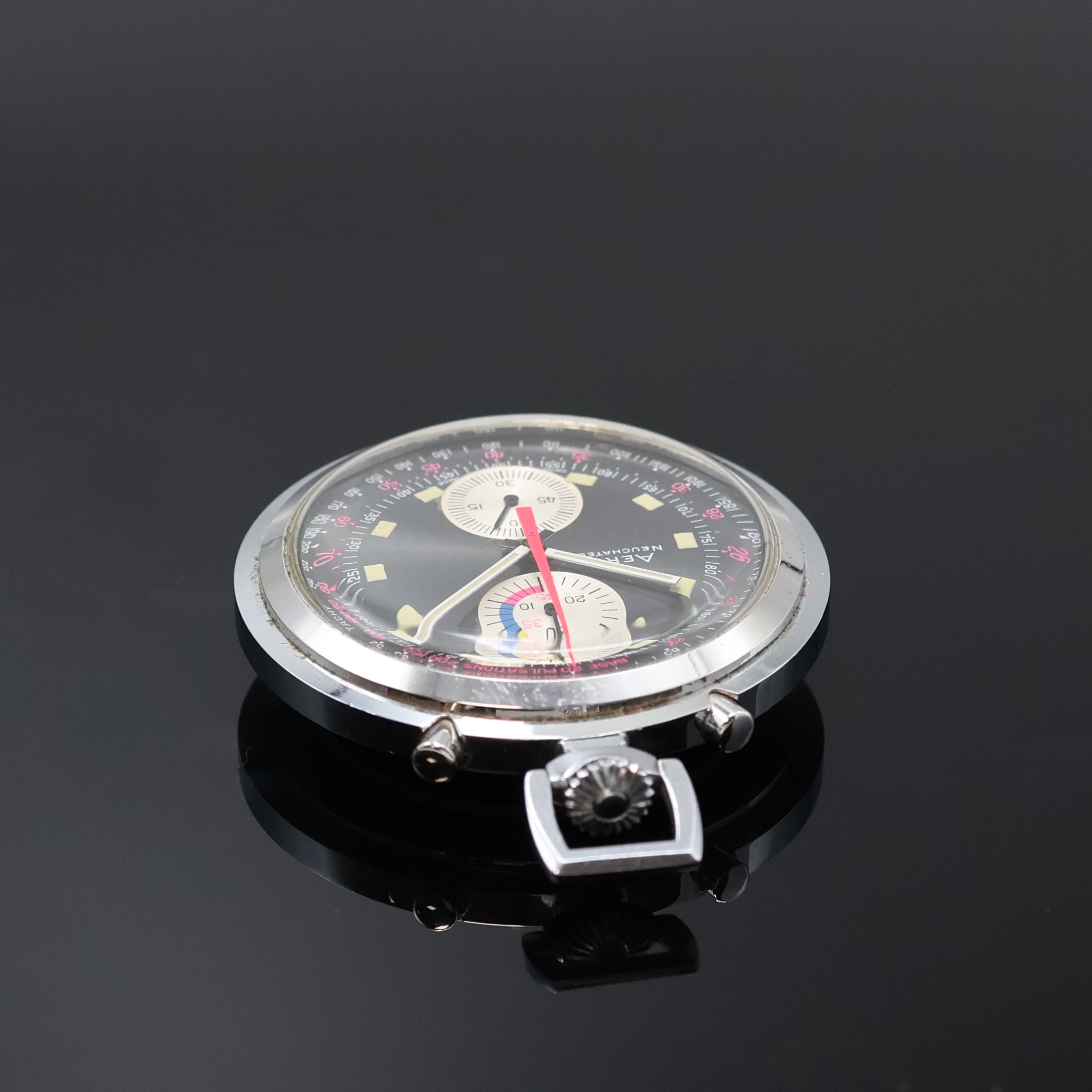 Detail a: AERO Neuchatel Taschenuhr mit Chronograph, Schweiz um 1970, Handaufzug, verchr., beids. vergl. Geh., Chrono-Drücker b. 11 u. 1, graues Zifferbl. m. ...
