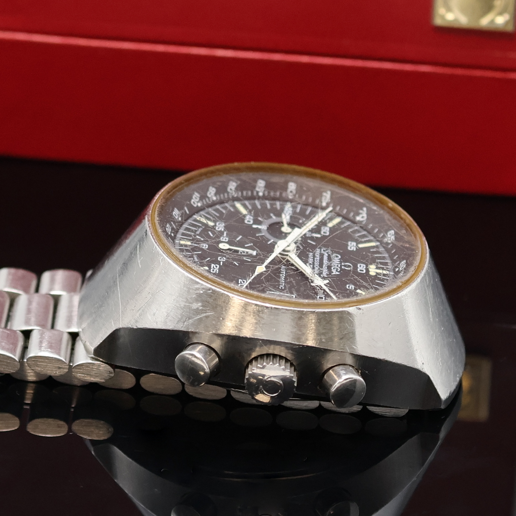 Detail c: OMEGA Speedmaster Professional Mk 3 Armbandchronograph Referenz 176.002 in Stahl, Schweiz um 1970, Automatik, 2-tlg. massives Geh., Mineralglas ...