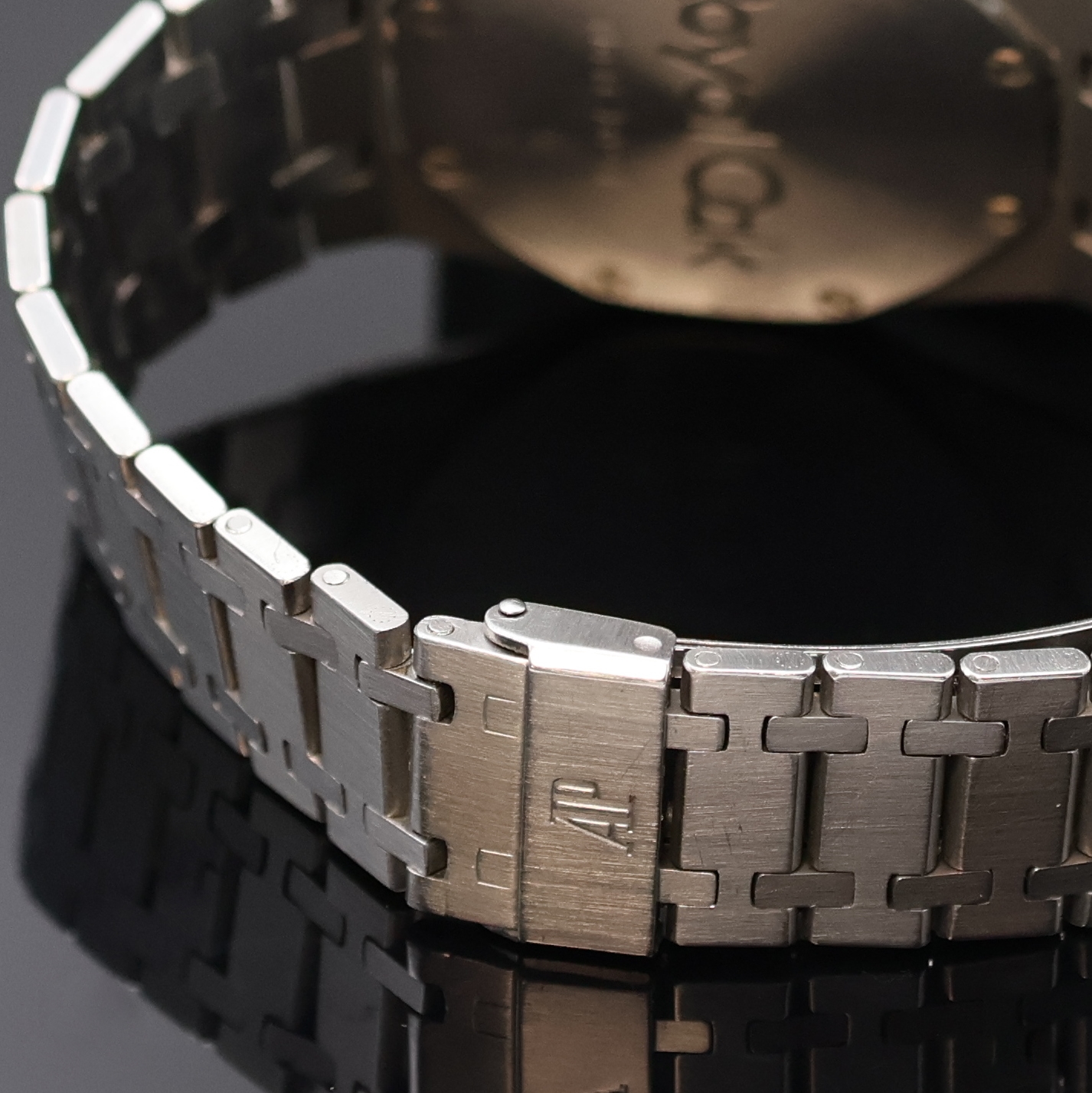 Detail b: AUDEMARS PIGUET seltene Herrenarmbanduhr Royal Oak Jumbo "D-SERIE" in Edelstahl Referenz 5402, Automatik, Schweiz um 1980, Design vonGerald ...