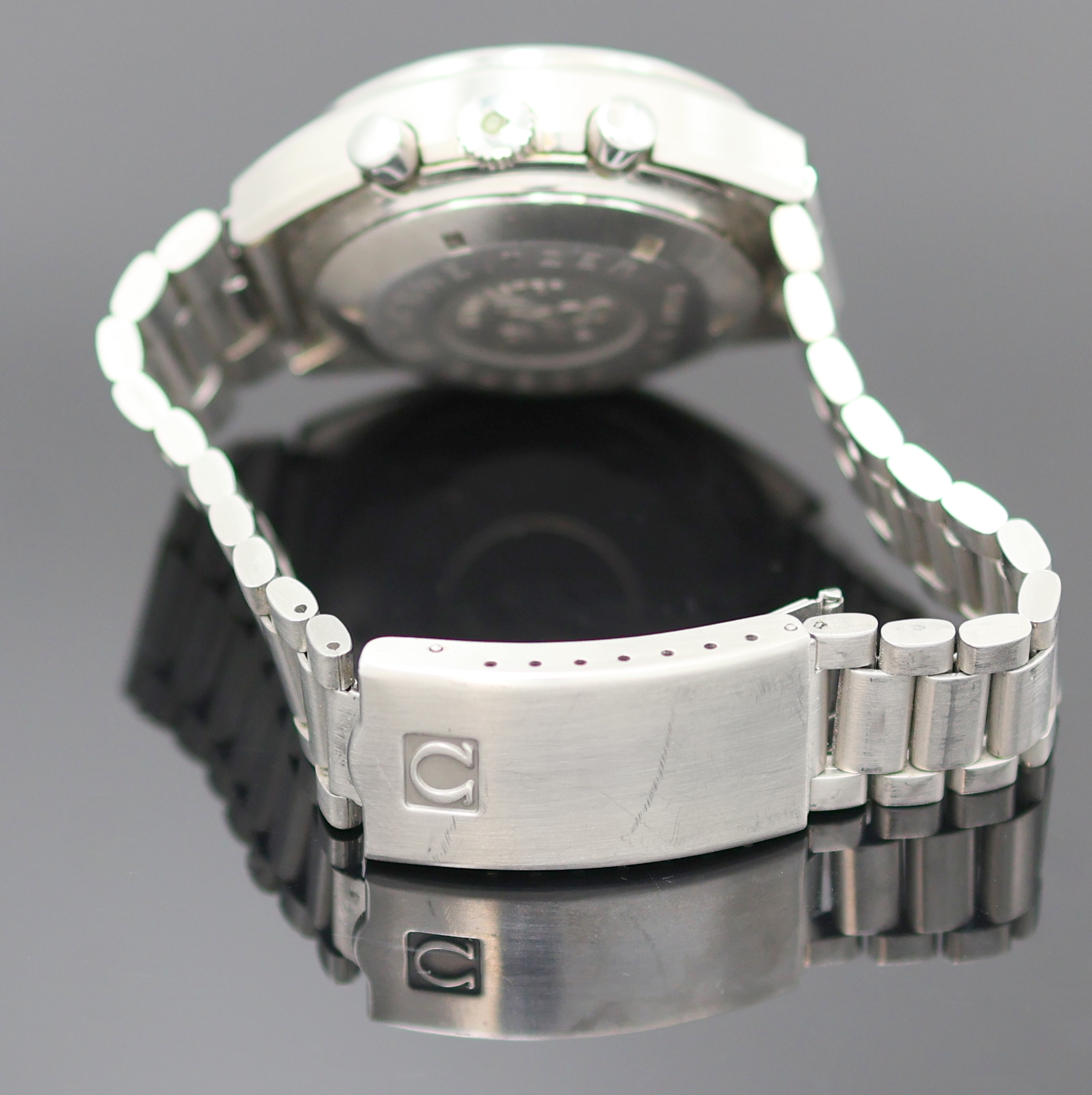 Detail c: OMEGA Speedmaster Armbandchronograph Referenz 176.0012, Schweiz um 1985, Automatik, Edelstahlgeh. inkl. orig. Gliederband m. Faltschließe, Boden m. ...