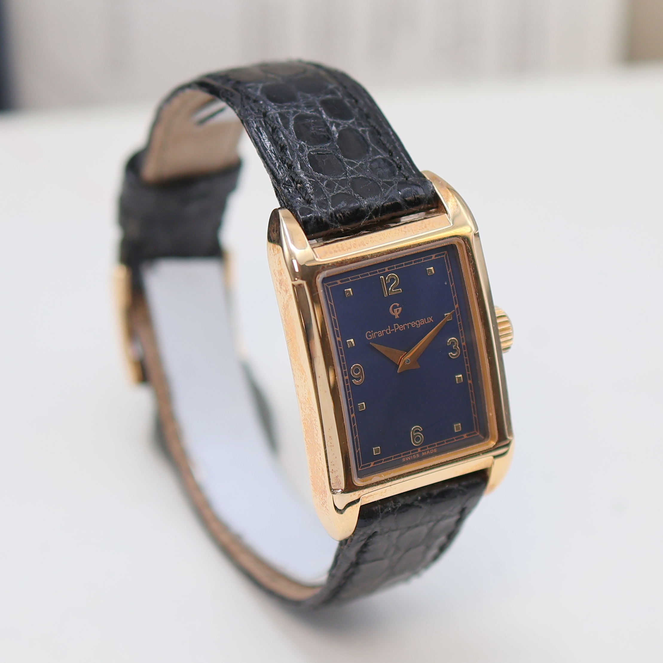 Detail c: GIRARD PERREGAUX auf 250 Stück limitierte Armbanduhr in RG 750/000 Referenz 4960, Schweiz um 1991, Handaufzug, Boden 6-fach verschr., orig. ...