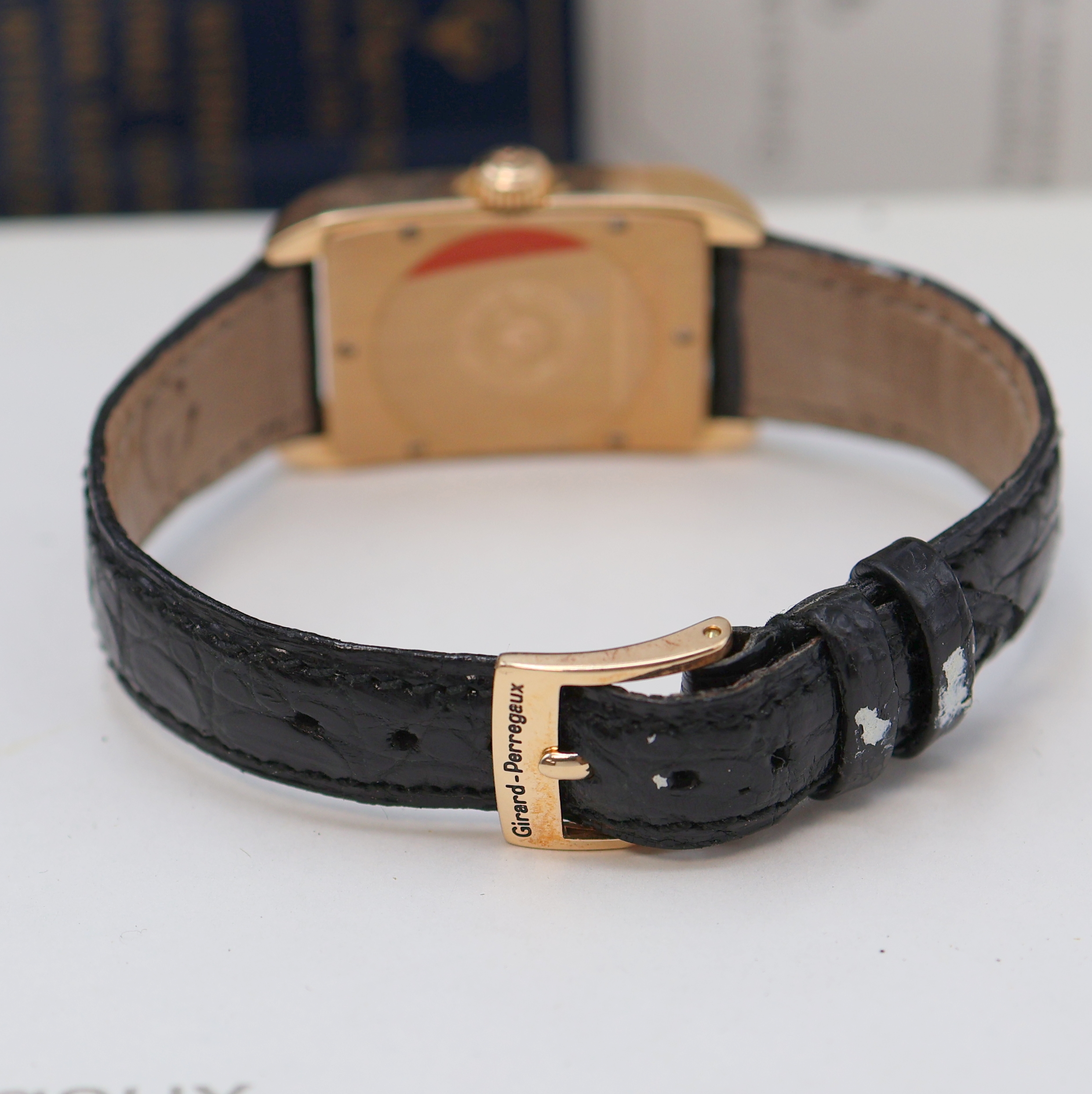 Detail d: GIRARD PERREGAUX auf 250 Stück limitierte Armbanduhr in RG 750/000 Referenz 4960, Schweiz um 1991, Handaufzug, Boden 6-fach verschr., orig. ...