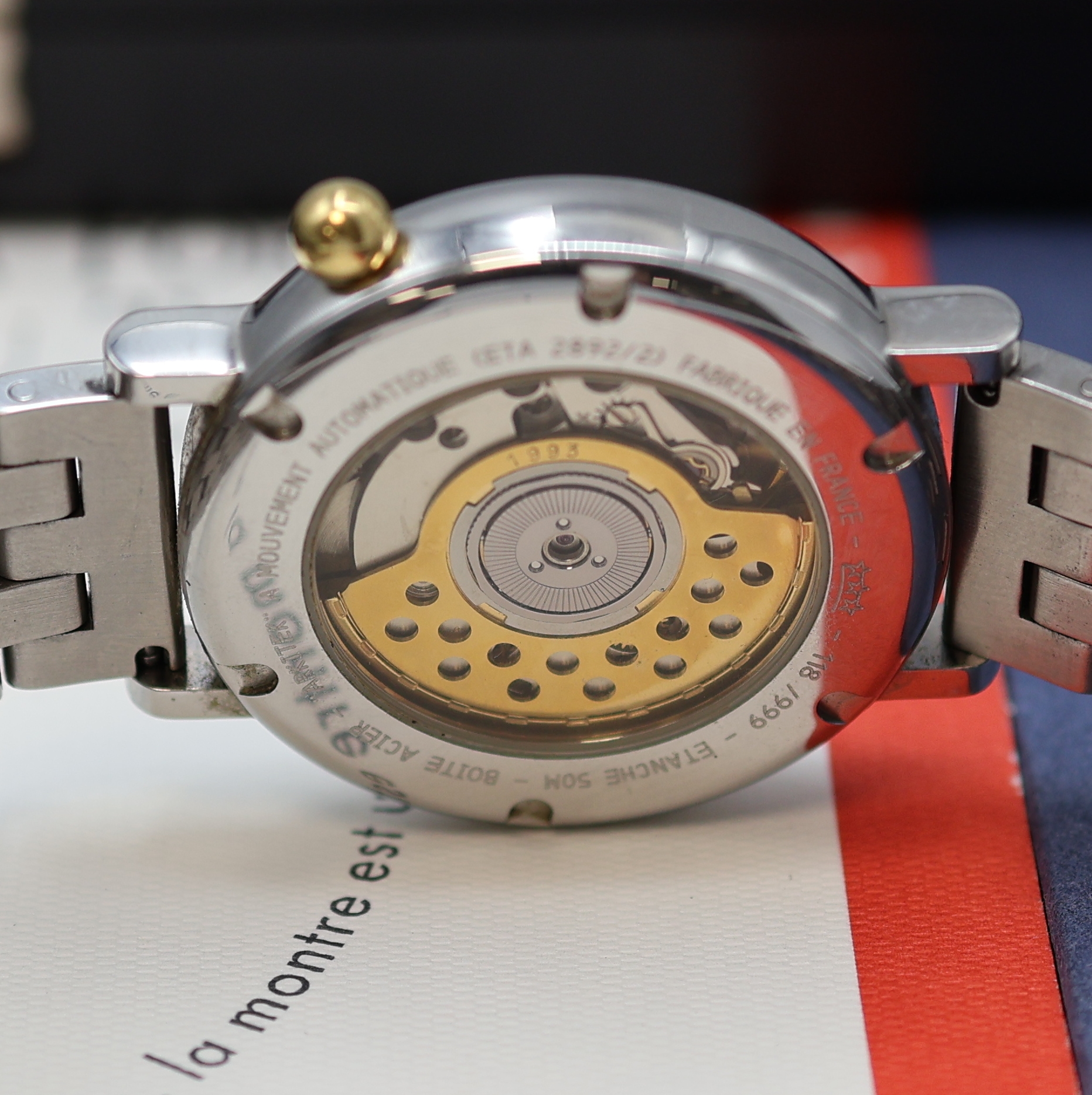 Detail d: ALAIN SILBERSTEIN Arkitec auf 999 Stück limitierte Armbanduhr in Stahl, Frankreich verk. lt. beil. Pap. 07/1993, Automatik, beids. vergl., Boden ...