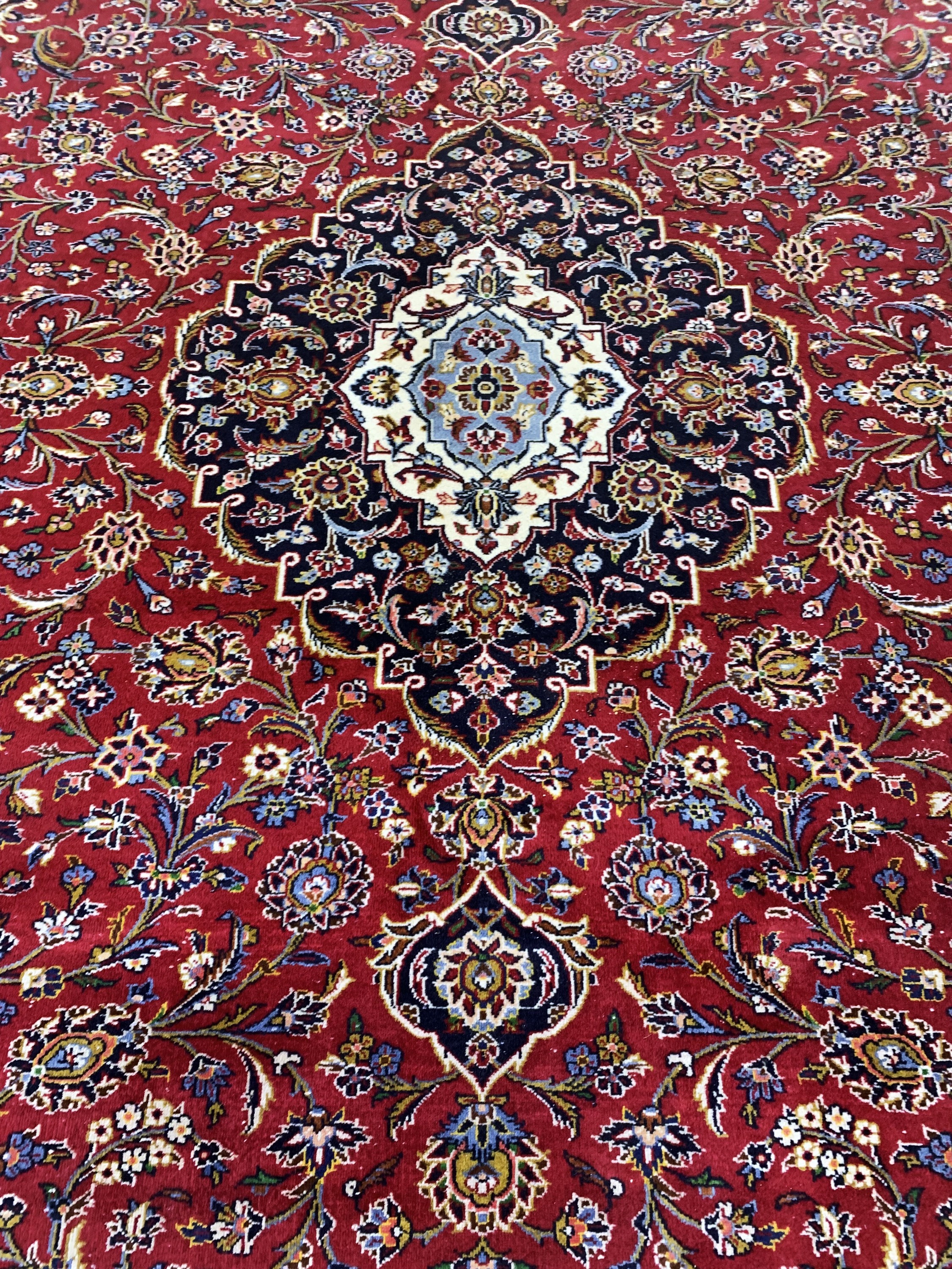 Detail d: Keschan, Persien, Ende 20.Jhd, Wolle auf Baumwolle, ca. 396 x 298 cm, EHZ: 2