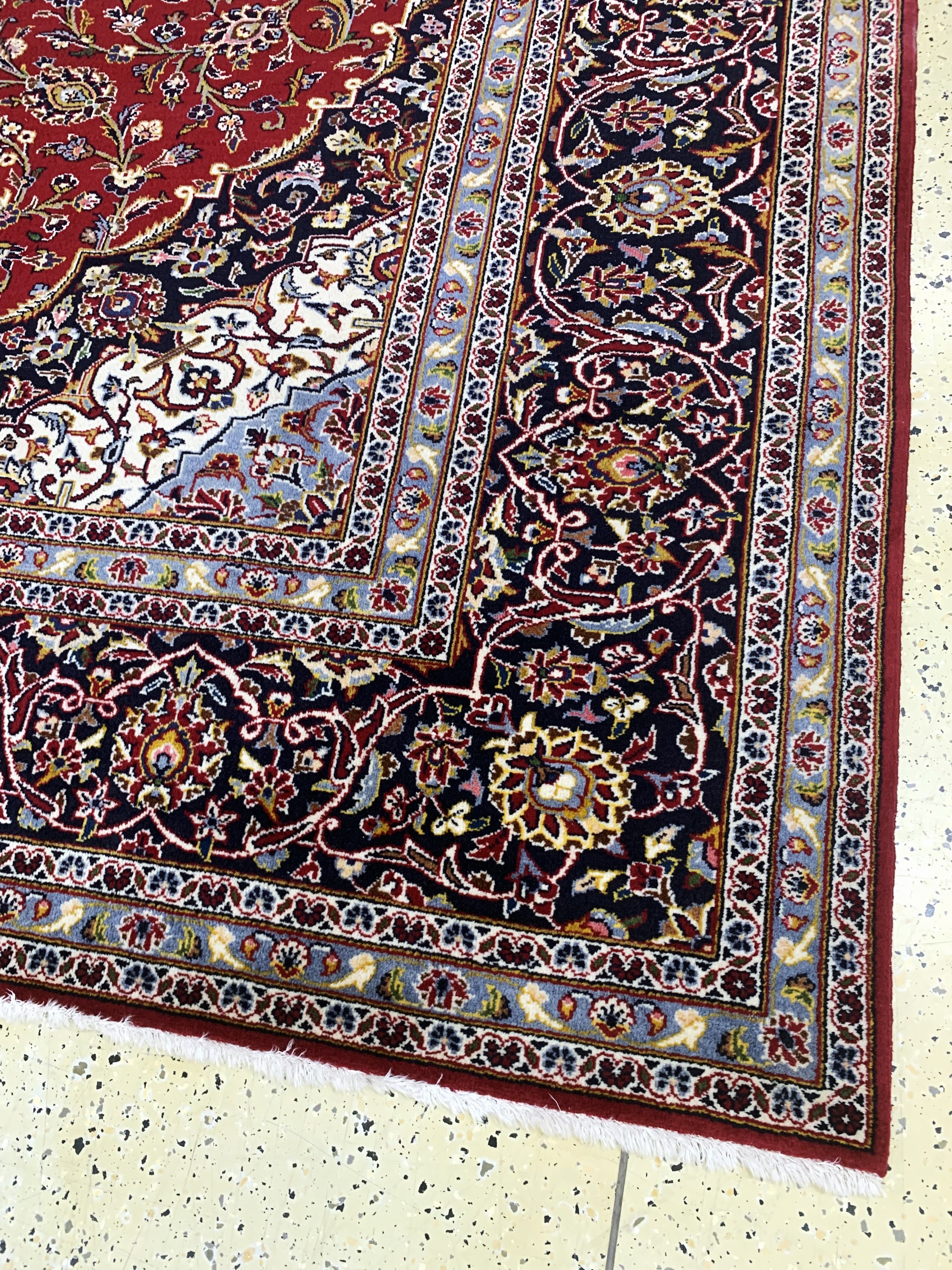 Detail e: Keschan, Persien, Ende 20.Jhd, Wolle auf Baumwolle, ca. 396 x 298 cm, EHZ: 2