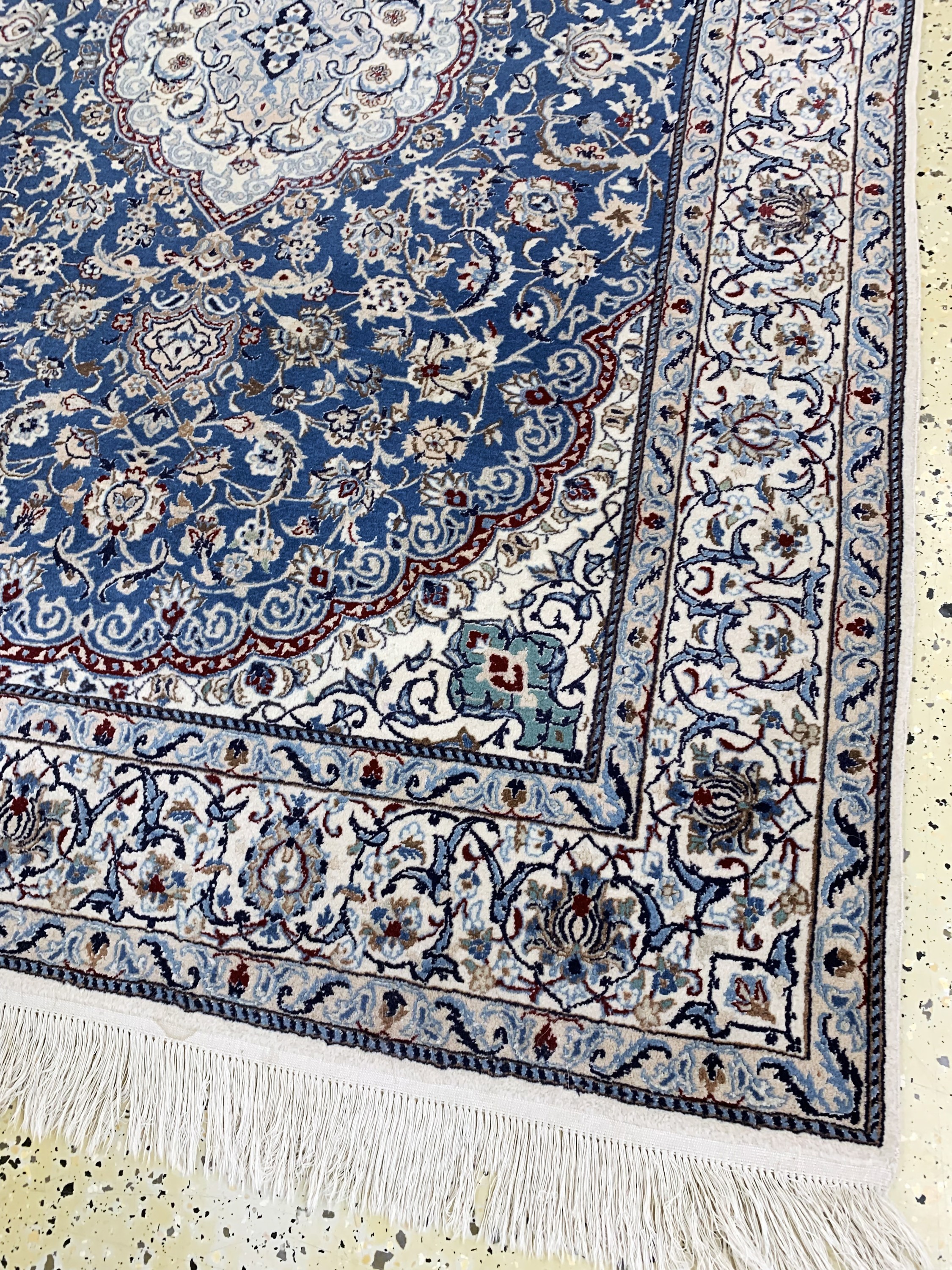 Detail d: Nain fein(6 La), Persien, Mitte 20.Jhd, Korkwolle mit Seide, ca. 192 x 129 cm, ca. 1,0Mio. Kn/qm, EHZ: 2