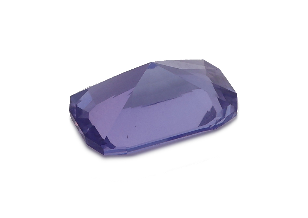 Detail b: Loser Tansanit, ca. 1.82 ct, Kissenschliff