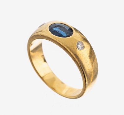 Image 26975407 - 18 kt Gold Saphir-Brillant-Ring, GG 750/000, 1 ovalfacett. Saphir ca. 0.70 ct, 2 ...
