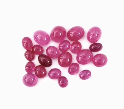 Image 26975470 - Lot lose Rubine, zus. ca. 26.08 ct, ovale Cabochons in versch. Größen und ...
