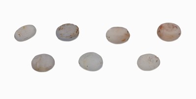 26975472a - Lot 7 lose Sternsaphire, zus. ca. 13.74 ct, ovale Cabochons in versch. Größen ...