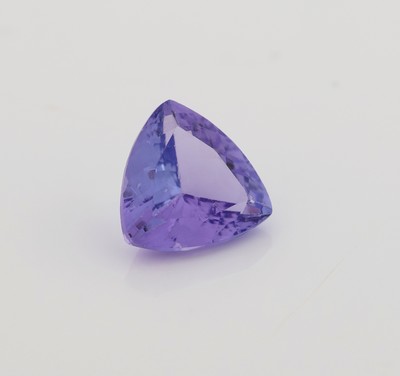 26975496a - Loser Tansanit, ca. 1.87 ct, facett. Triangel Schätzpreis: 560, - EUR