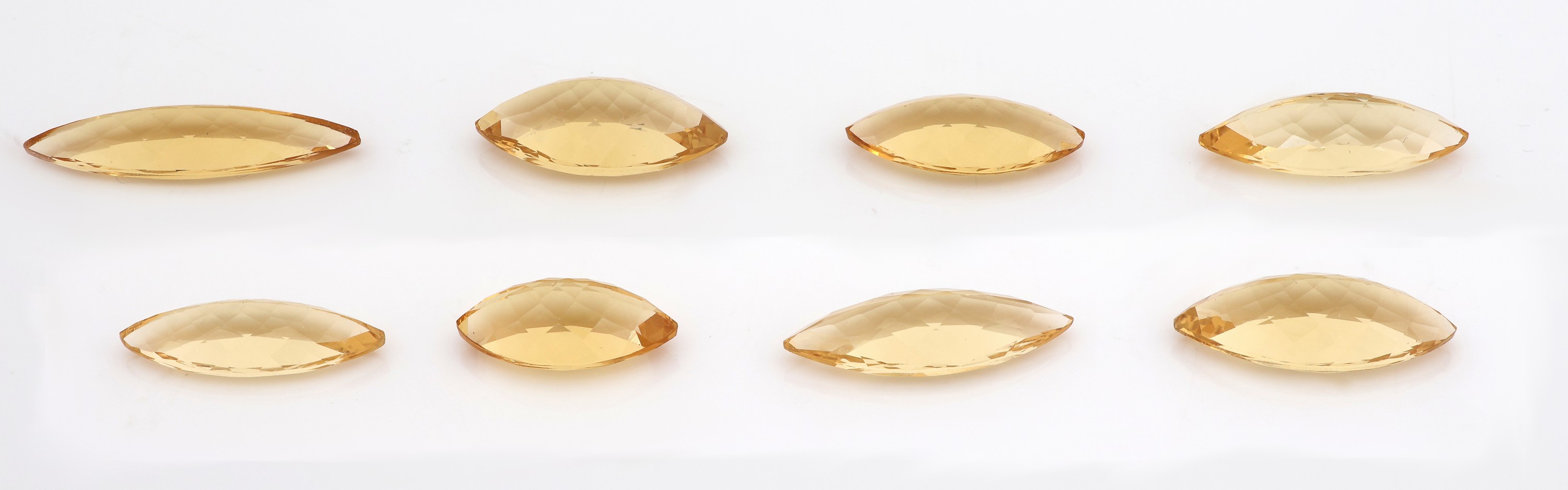 Detail a: Lot 8 lose Gold Berylle, zus. ca. 26.47 ct, facett. Navettes in versch. Größen