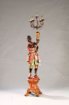 Image 26975546 - Standleuchte, Italien, 20. Jh., Figur Holz handgeschnitzt und handbemalt, 5 ...