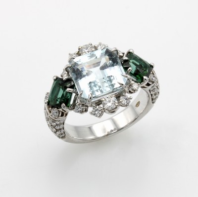Image Ring mit Farbsteinen und Brillanten, WG 750/000, achteck. Aquamarin mittig gef. ca. 5.03 ...