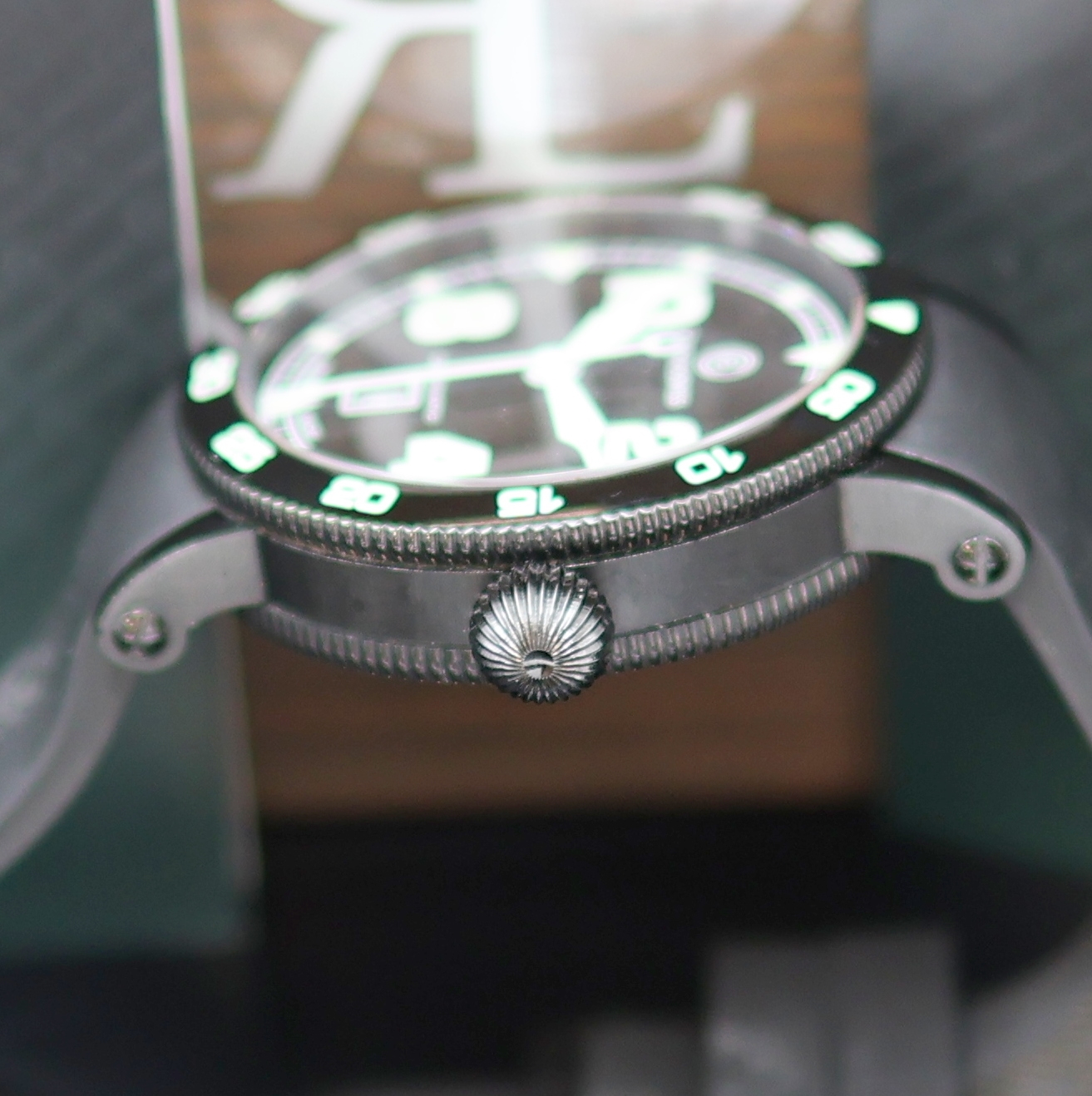 Detail d: CHRONOSWISS Timemaster Herrenarmbanduhr Referenz CH 8645, Schweiz um 2010, Automatik, geschw. Edelstahlgeh., Boden verschr., orig. Kautschukband m. ...