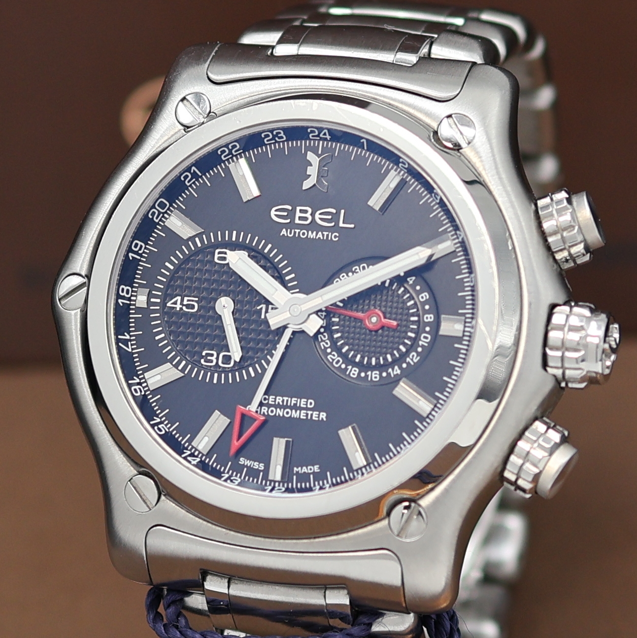 Detail a: EBEL 1911 BTR GMT Armbandchronograph Chronometer Referenz 9240L70, Schweiz verk. lt. Pap. 11/2014, Automatik, Edelstahlgeh. beids. vergl., Boden ...