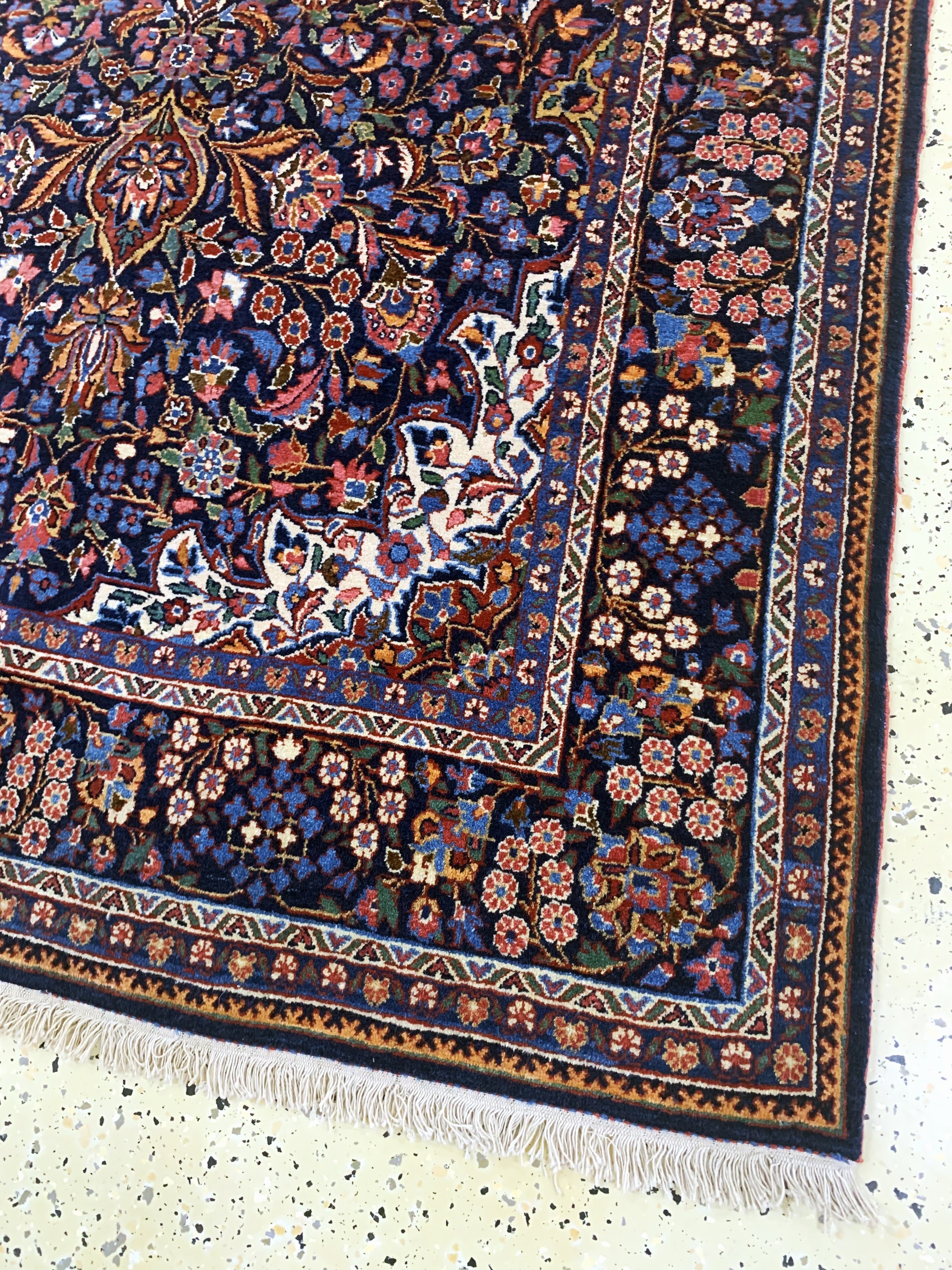 Detail a: Keschan Kork alt, Persien, Anfang 20.Jhd, Korkwolle auf Baumwolle, ca. 208 x 135 cm, EHZ: 2, (kleine Florfehlstelle)