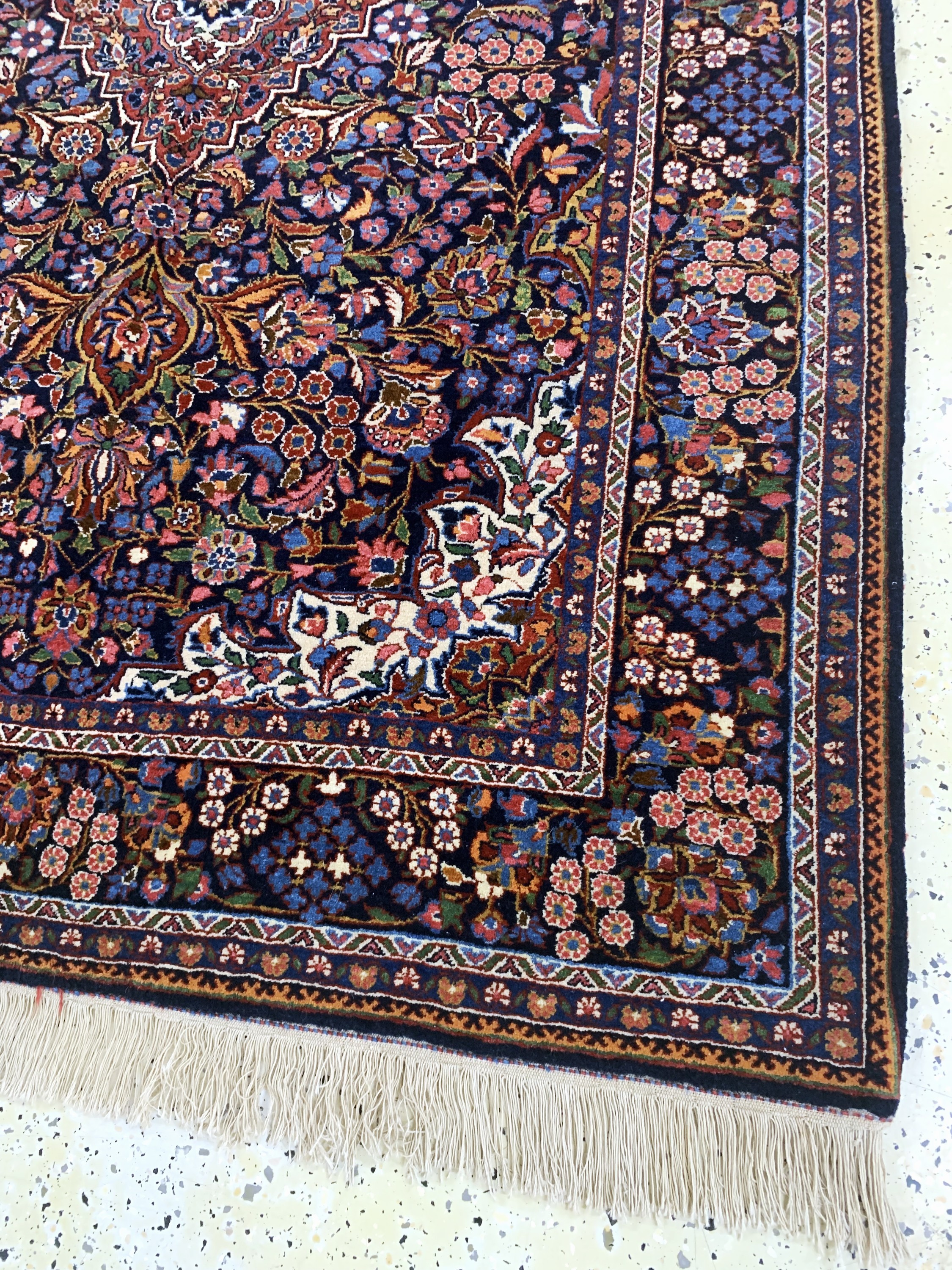 Detail d: Keschan Kork alt, Persien, Anfang 20.Jhd, Korkwolle auf Baumwolle, ca. 208 x 135 cm, EHZ: 2, (kleine Florfehlstelle)