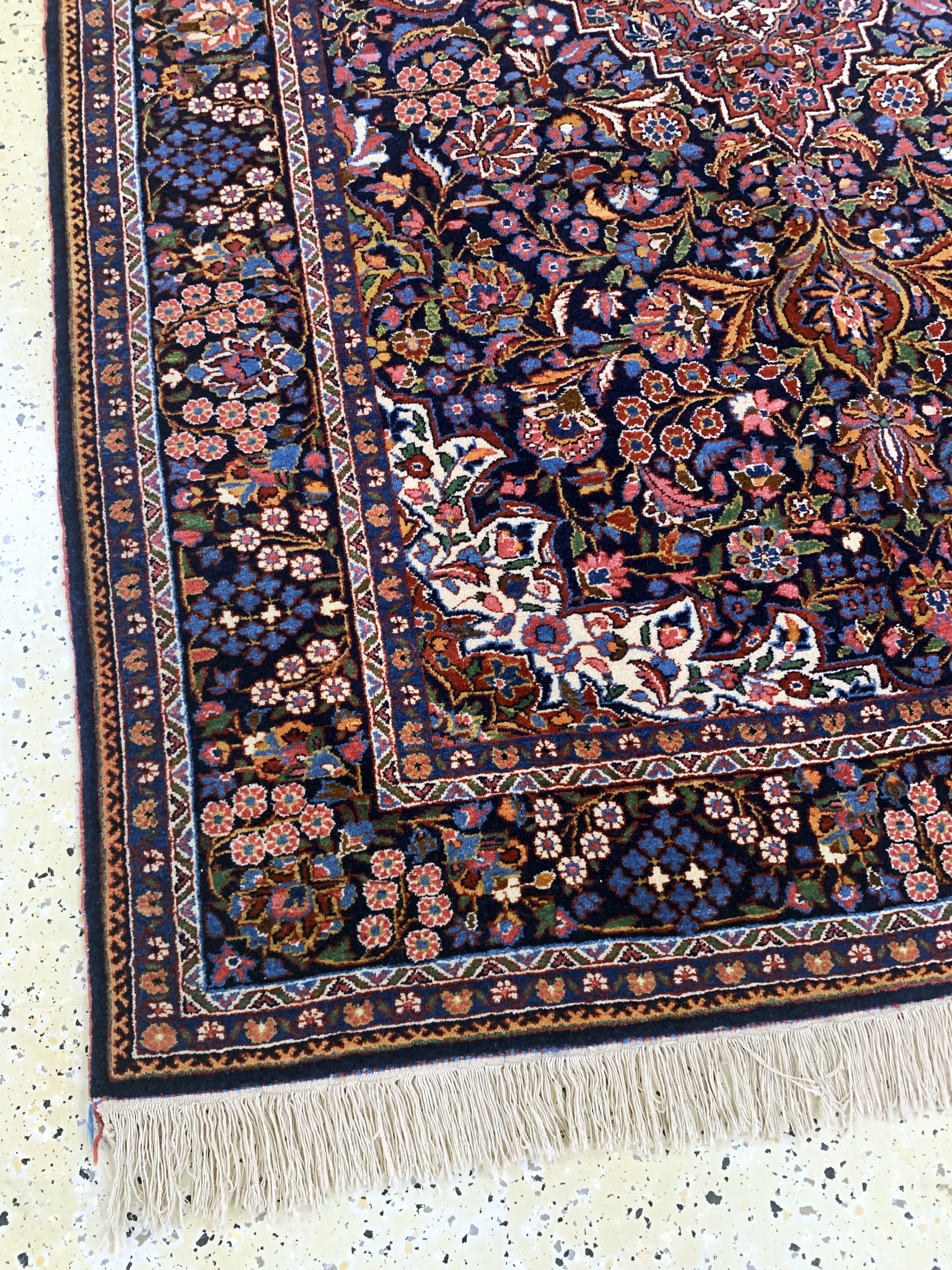 Detail e: Keschan Kork alt, Persien, Anfang 20.Jhd, Korkwolle auf Baumwolle, ca. 208 x 135 cm, EHZ: 2, (kleine Florfehlstelle)