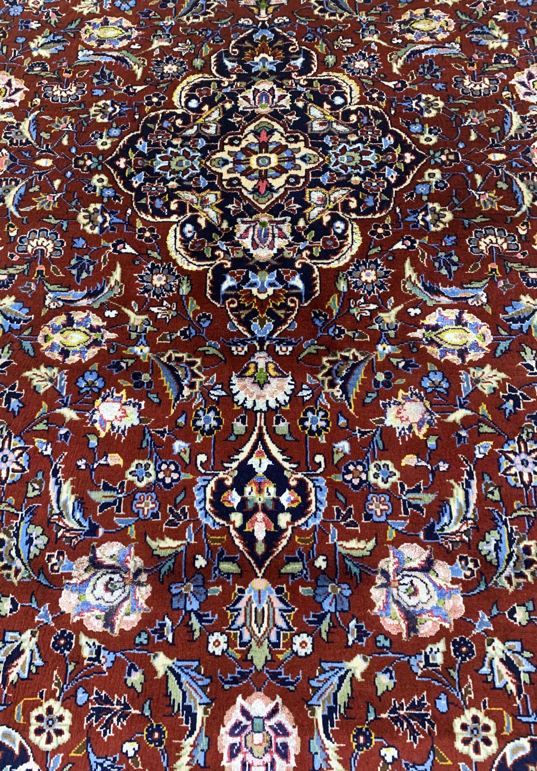 Detail c: Keschan Kork fein, Persien, Mitte 20.Jhd, Korkwolle mit Seide, ca. 209 x 142 cm, nahezu neuwertig
