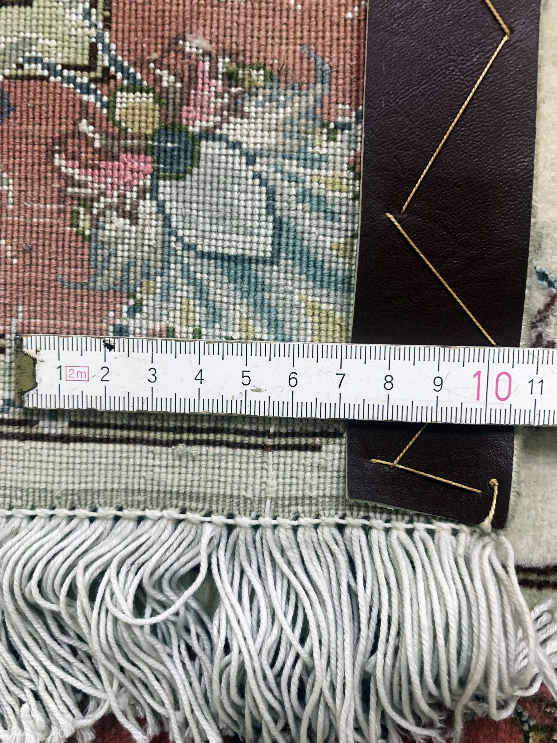 Detail f: Täbriz fein(50 Raj), Persien, Ende 20.Jhd, Korkwolle mit Seide, ca. 312 x 74 cm, ca. 500.000 Kn/qm, nahezu neuwertig