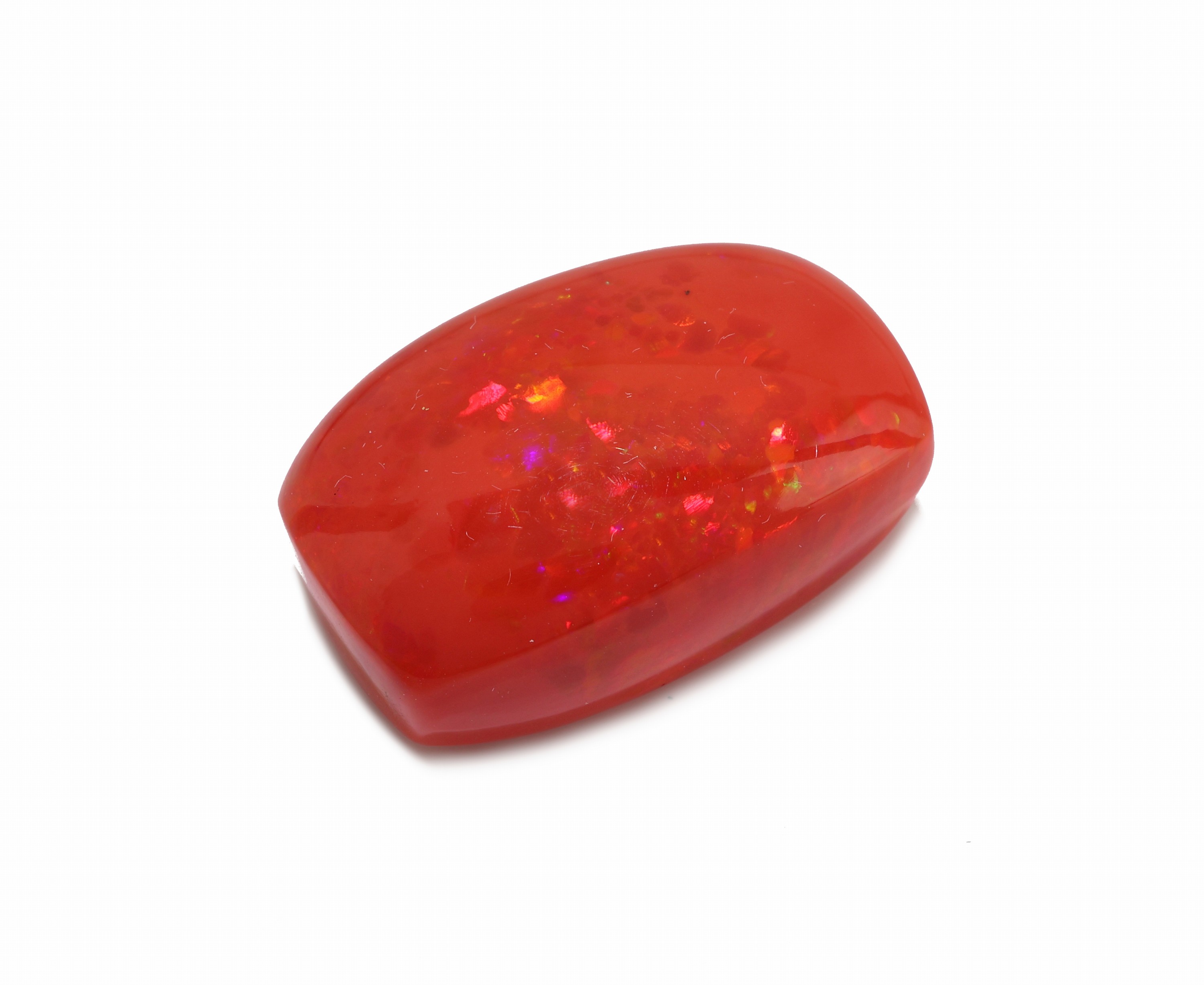 Detail a: Loser roter Opal, ca. 17.03 ct, kissenförm. Cabochon, ca. 21.09 x 14.12 x 9.24 mm