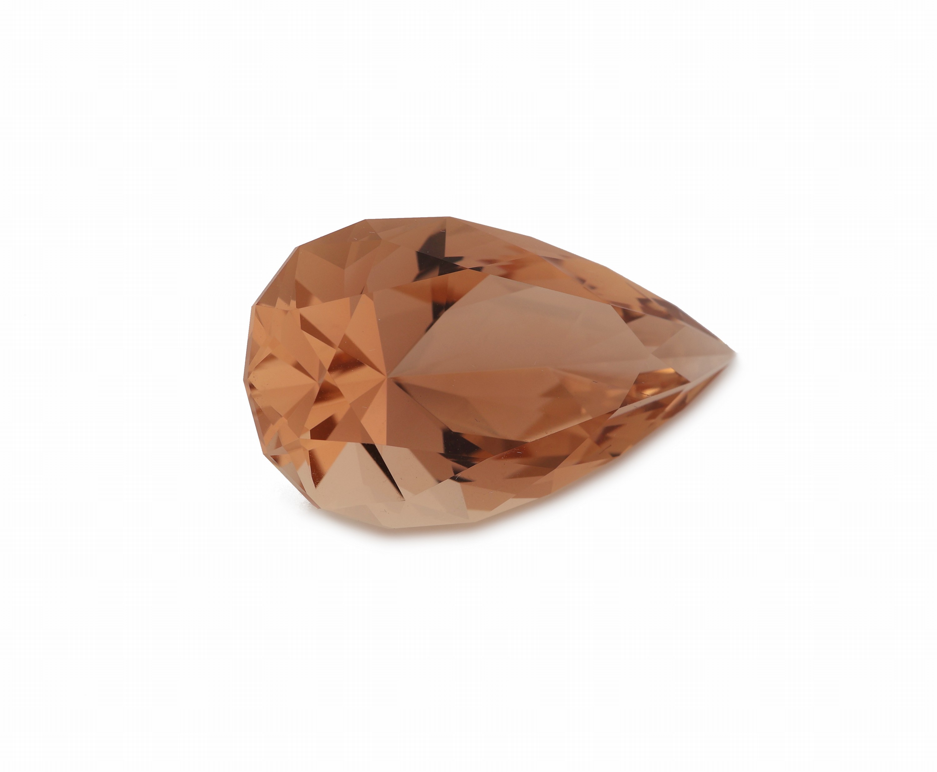 Detail a: Loser Imperial Topas, ca. 32.90 ct, facett. Tropfen, ca. 27.92 x 16.08 x 12.02 mm