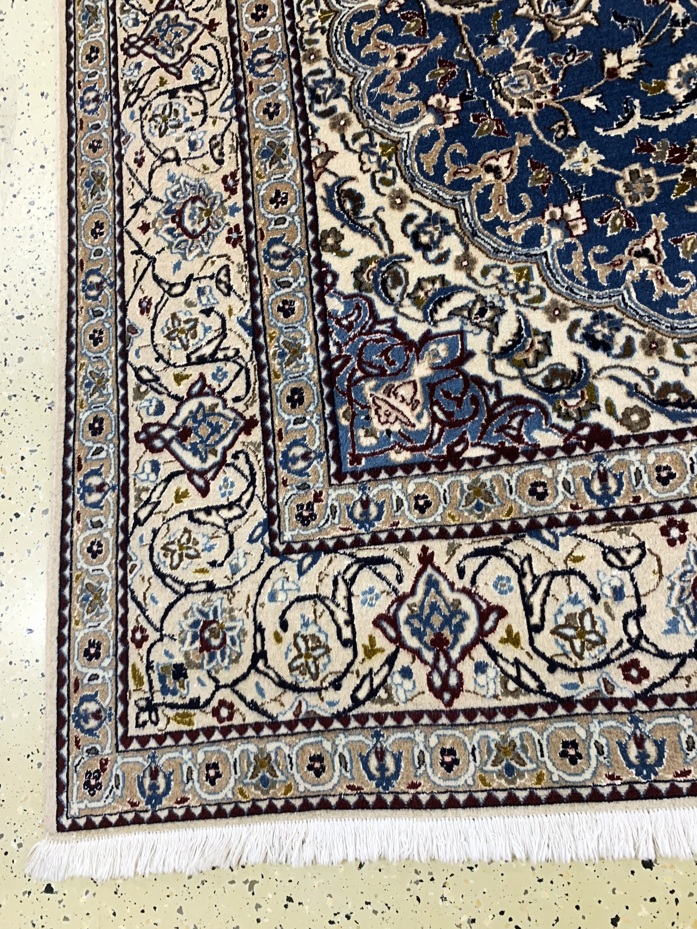 Detail c: Nain fein(9 La), Persien, Ende 20.Jhd, Wolle mit Seide, ca. 325 x 214 cm, gereinigt, EHZ: 2