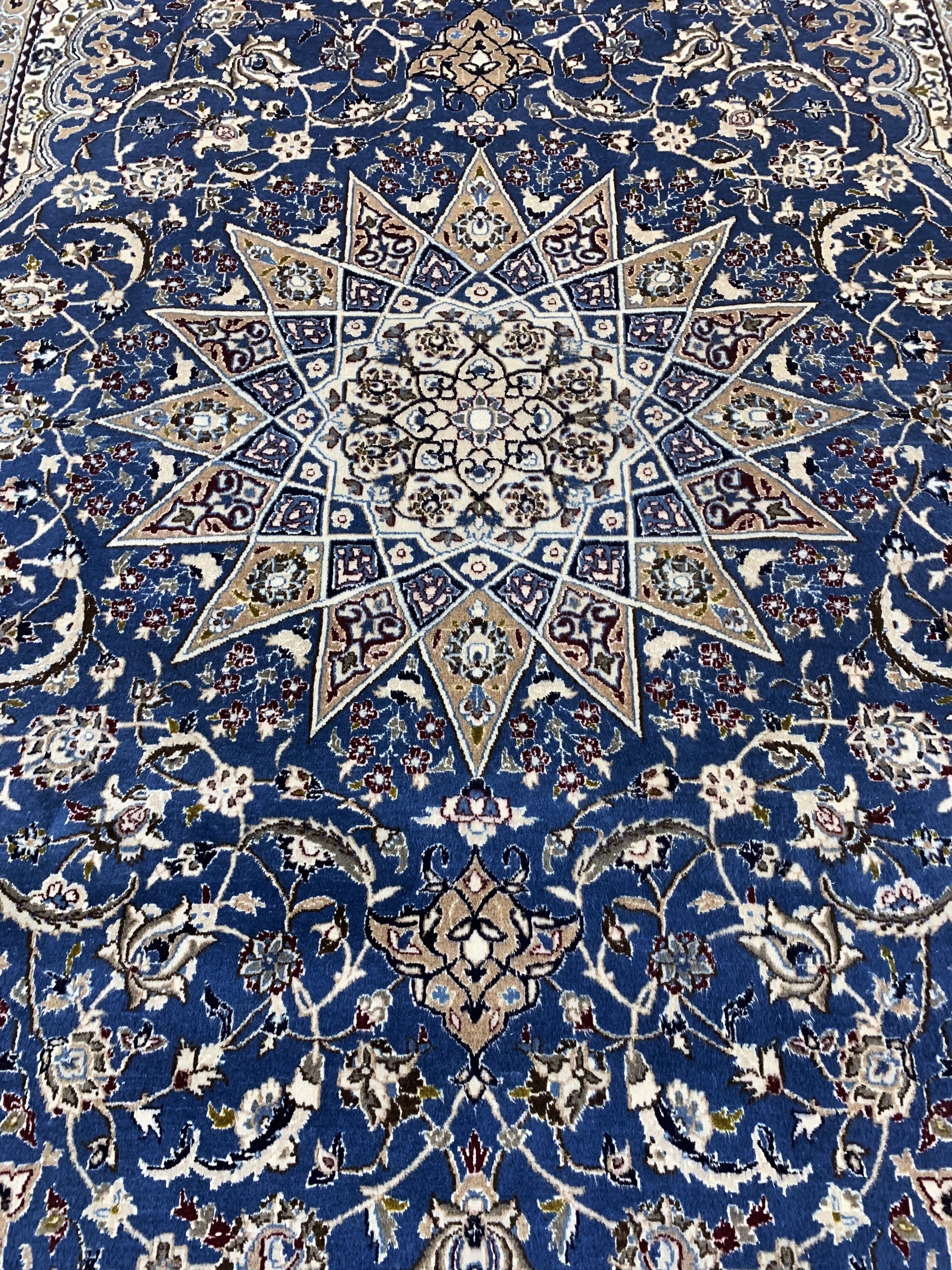 Detail d: Nain fein(9 La), Persien, Ende 20.Jhd, Wolle mit Seide, ca. 325 x 214 cm, gereinigt, EHZ: 2