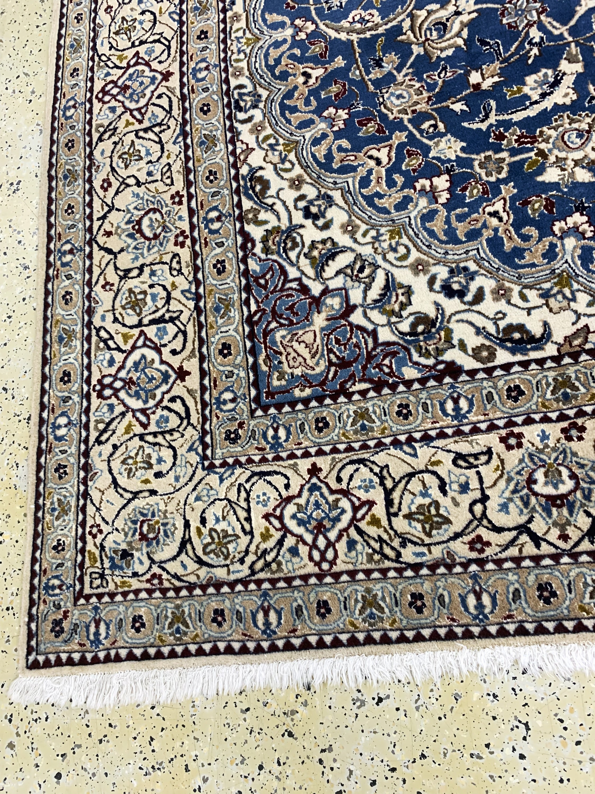 Detail g: Nain fein(9 La), Persien, Ende 20.Jhd, Wolle mit Seide, ca. 325 x 214 cm, gereinigt, EHZ: 2