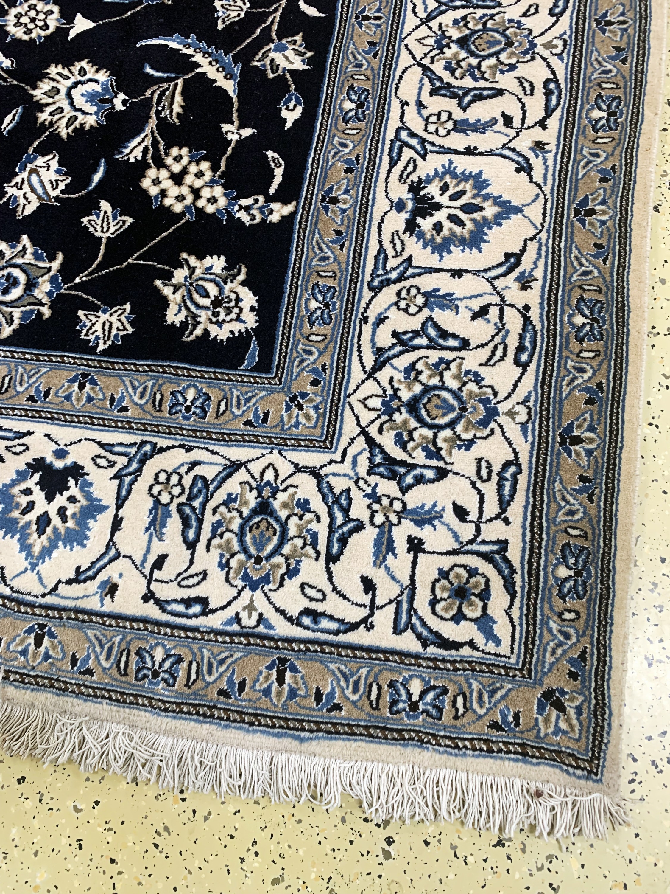 Detail a: Nain, Persien, Ende 20.Jhd, Wolle auf Baumwolle, ca. 290 x 250 cm, EHZ: 1-2