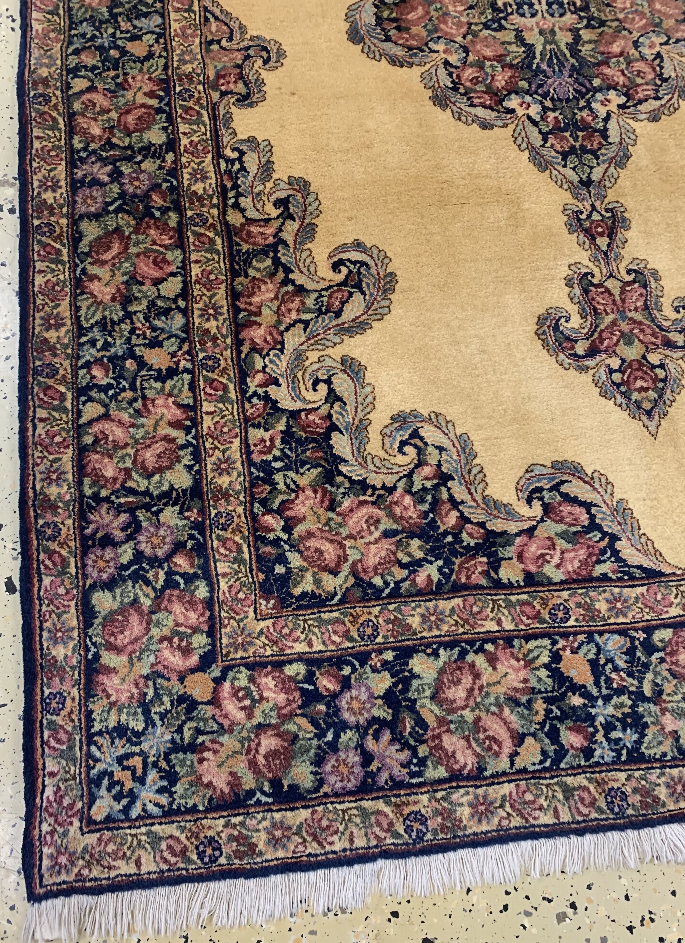 Detail b: Kerman"Lawar"Kork fein, Persien, Mitte 20.Jhd, Korkwolle auf Baumwolle, ca. 215 x 120cm, gereinigt, EHZ: 2