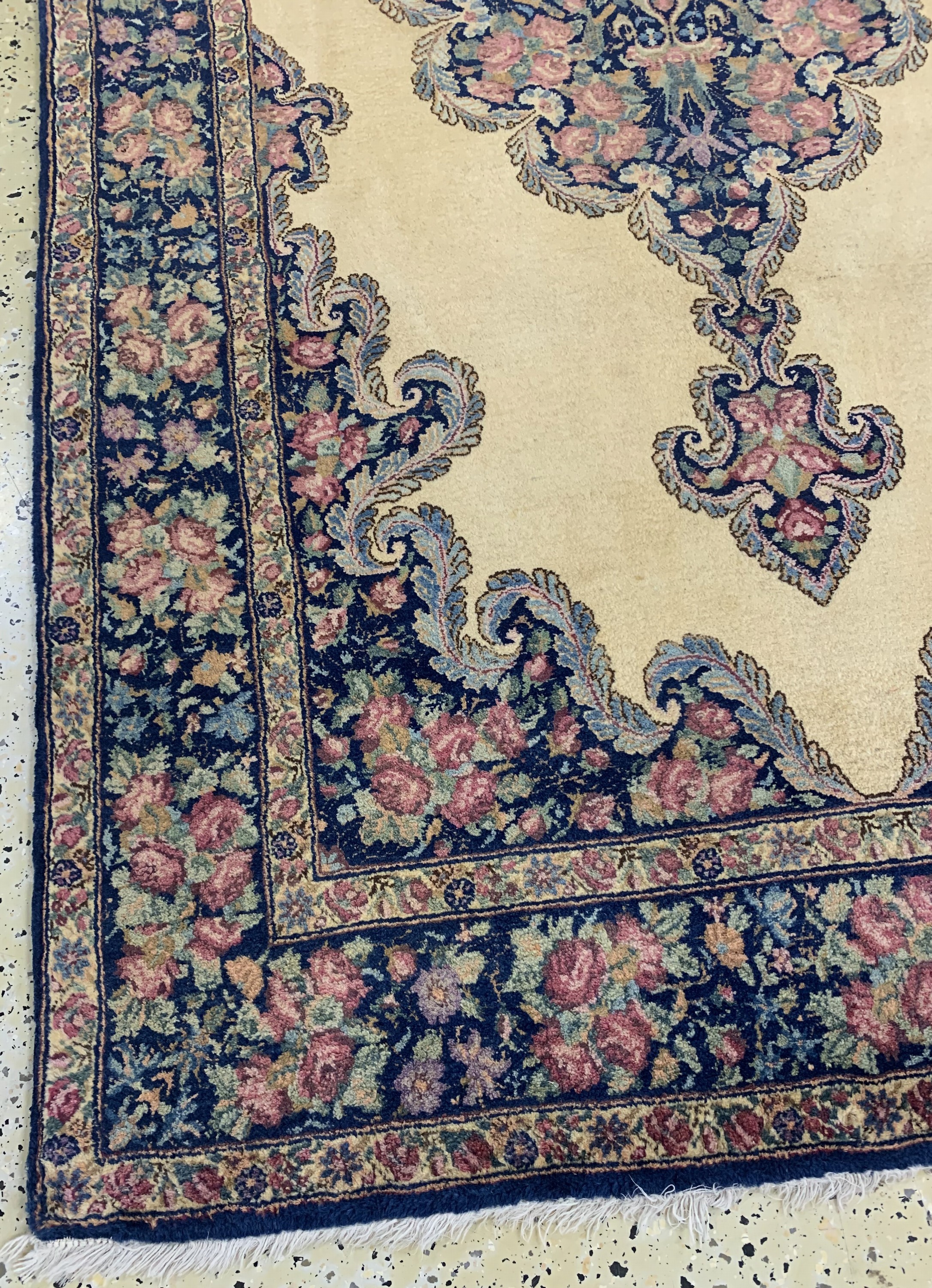 Detail e: Kerman"Lawar"Kork fein, Persien, Mitte 20.Jhd, Korkwolle auf Baumwolle, ca. 215 x 120cm, gereinigt, EHZ: 2