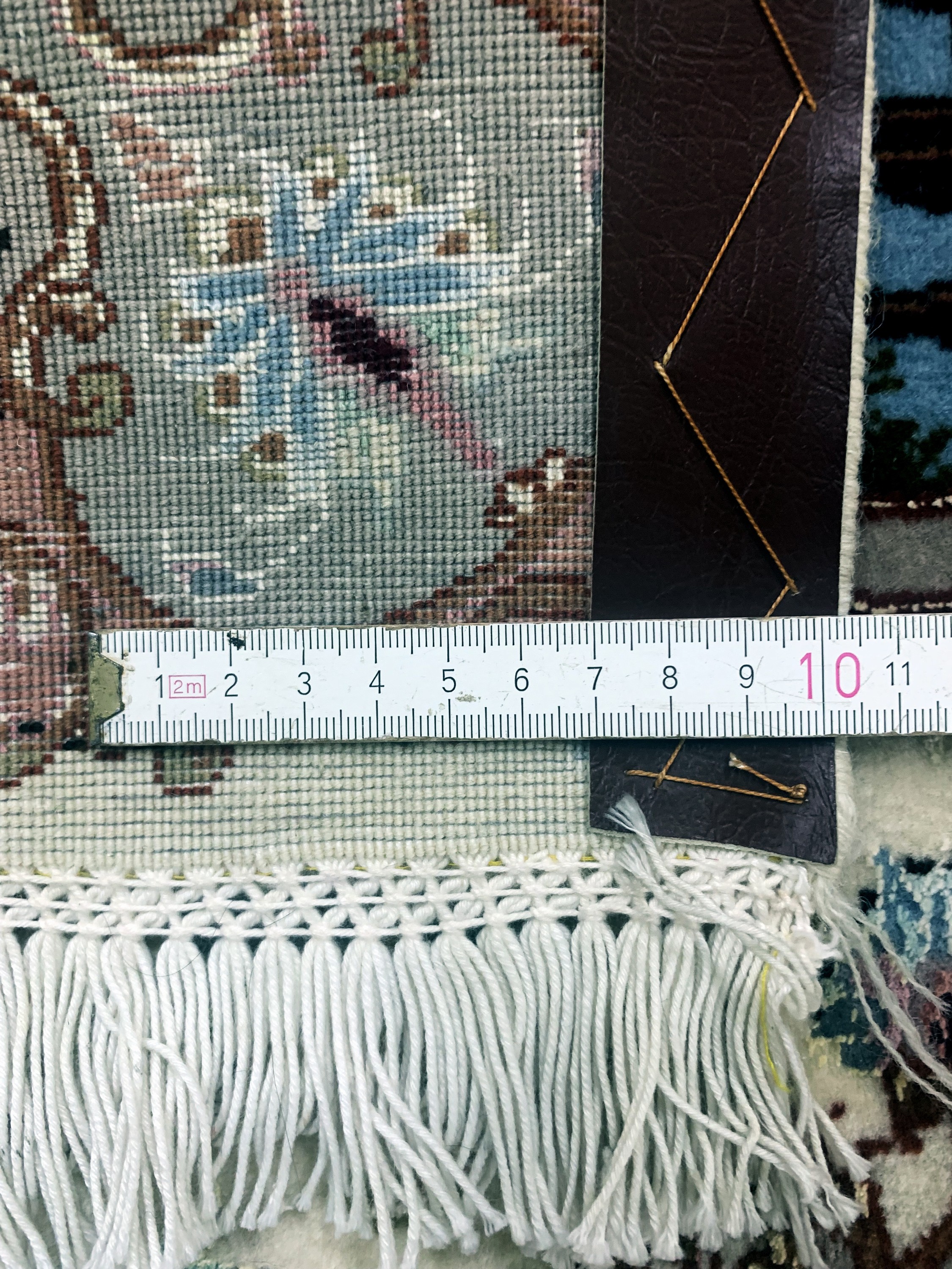 Detail c: 1 paar Täbriz fein(50 Raj), Persien, Ende 20.Jhd, Korkwolle mit Seide, ca. 90 x 63 cm, nahezu neuwertig