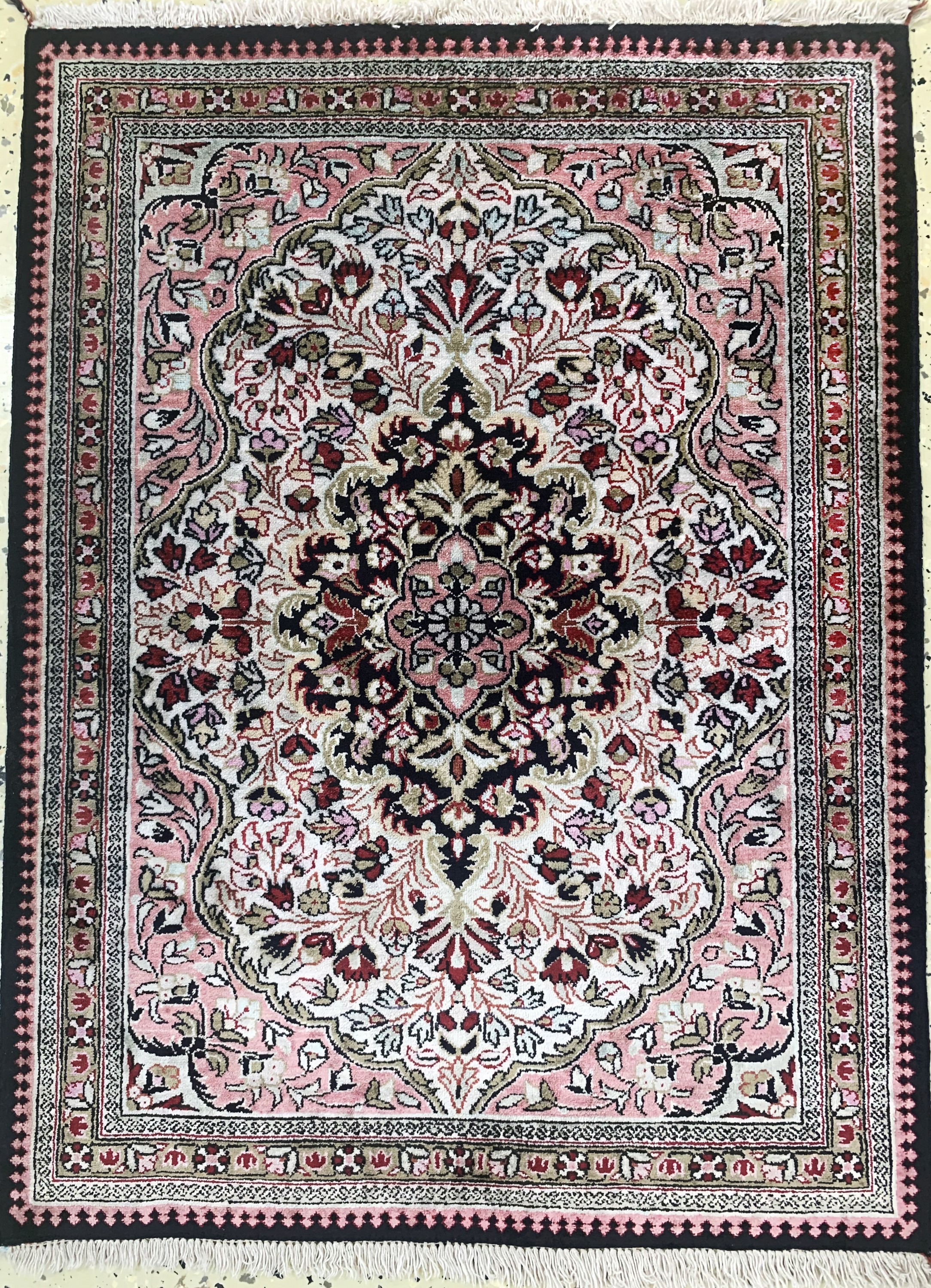Detail a: 1 paar Ghom Seide, Persien, Mitte 20.Jhd, reine Naturseide, ca. 82 x 61 cm, nahezu neuwertig
