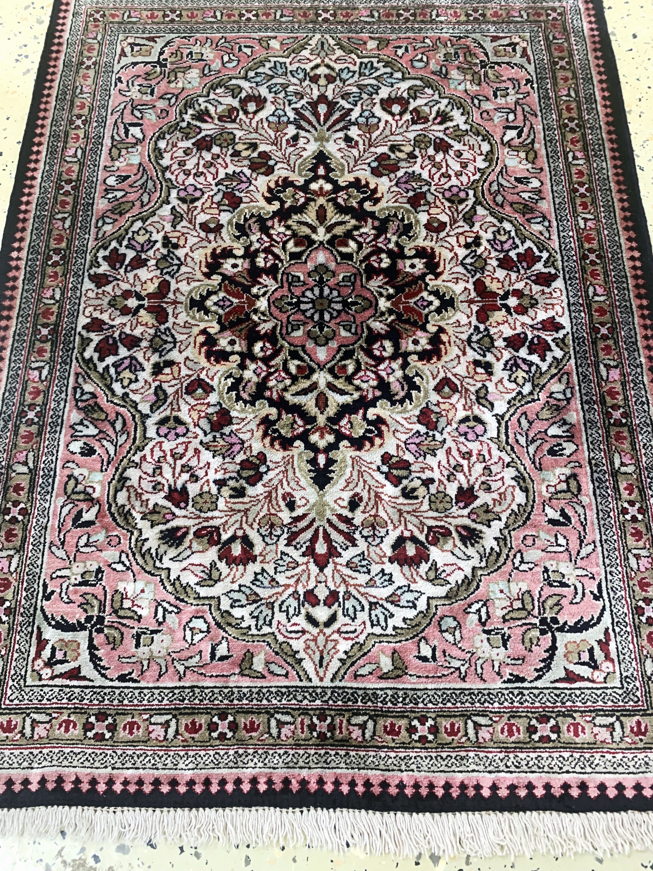 Detail b: 1 paar Ghom Seide, Persien, Mitte 20.Jhd, reine Naturseide, ca. 82 x 61 cm, nahezu neuwertig