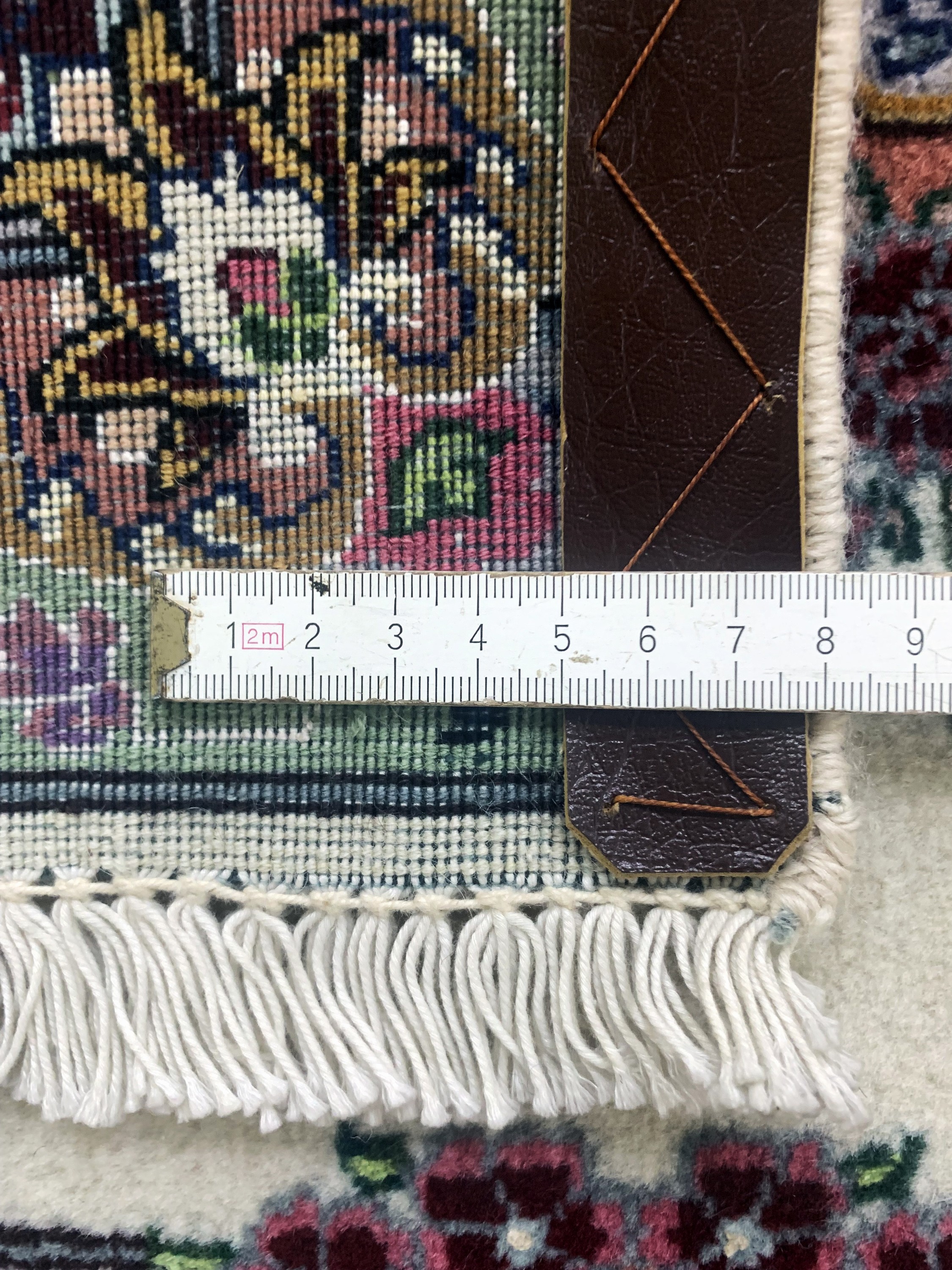 Detail f: 1 paar Täbriz fein(50 Raj), Persien, Ende 20.Jhd, Korkwolle mit Seide, ca. 88 x 60 cm, EHZ: 2