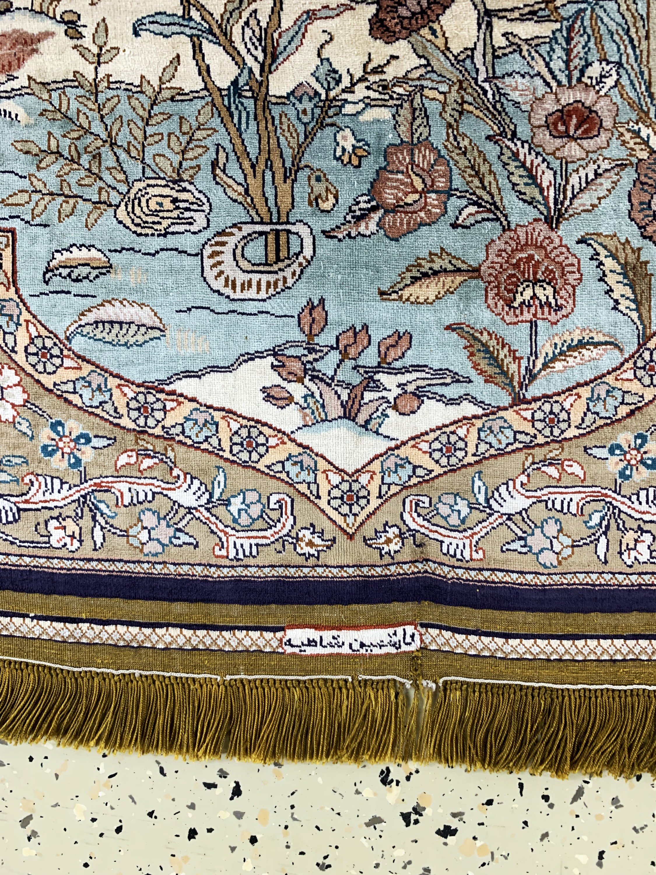 Detail f: Hereke Seide fein, China, Mitte 20 Jhd, reine Naturseide, ca. 140 x 95 cm, ca. 1,0 Mio. Kn/qm, EHZ: 1-2