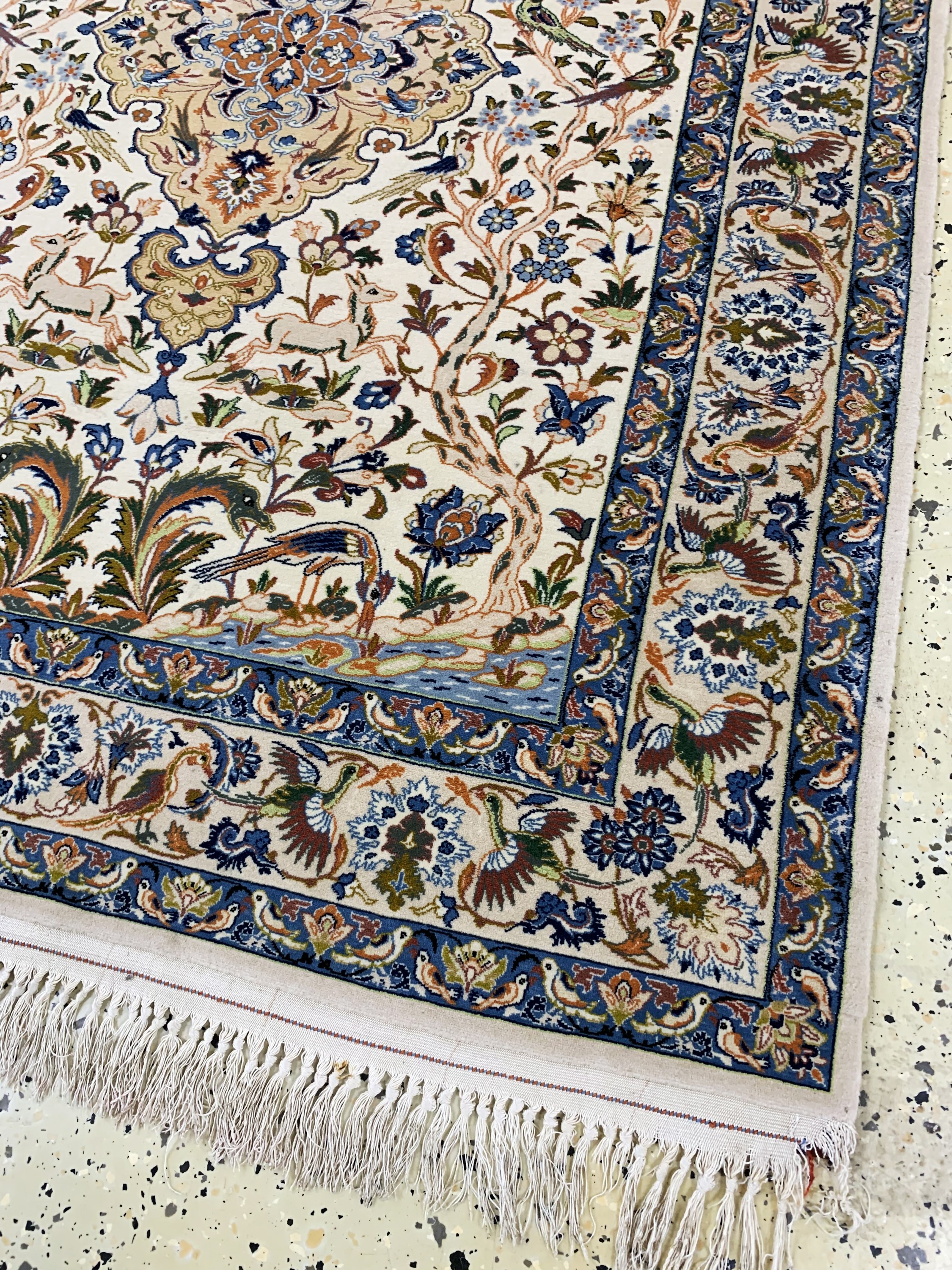 Detail a: Esfahan fein(10 Kheft), Persien, Anfang 20.Jhd, Korkwolle auf Seide, ca. 155 x 110 cm,ca. 1,0 Mio. Kn/qm, EHZ: 1-2