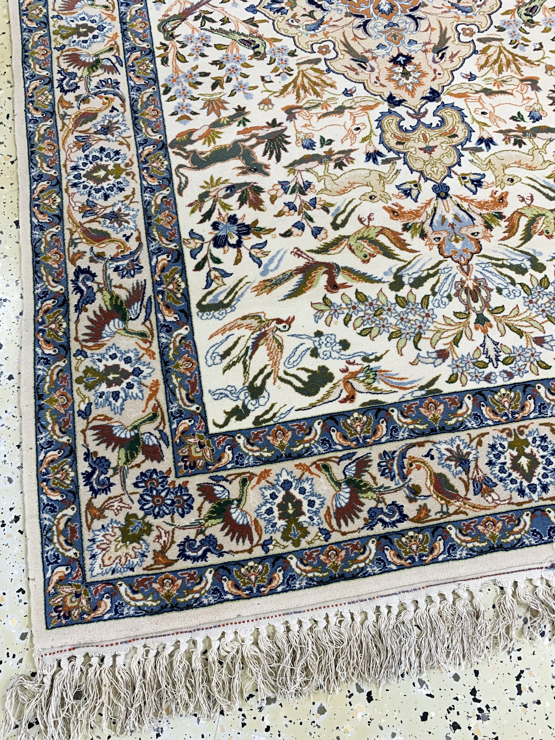 Detail e: Esfahan fein(10 Kheft), Persien, Anfang 20.Jhd, Korkwolle auf Seide, ca. 155 x 110 cm,ca. 1,0 Mio. Kn/qm, EHZ: 1-2