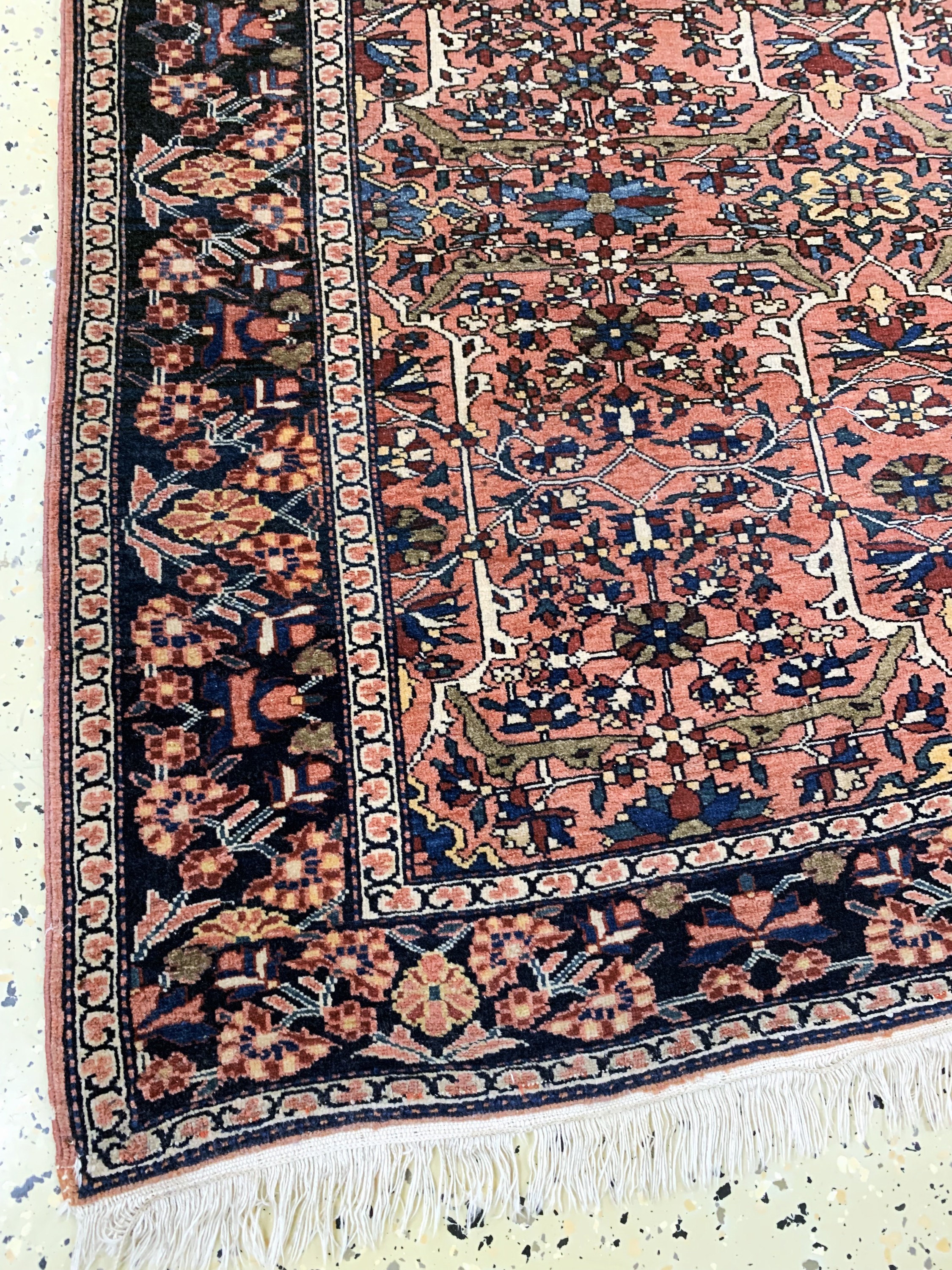 Detail b: Antiker Farahan, Persien, um 1900, Wolle auf Baumwolle, ca. 150 x 105 cm, EHZ: 2, (Abschlüsse restauriert)