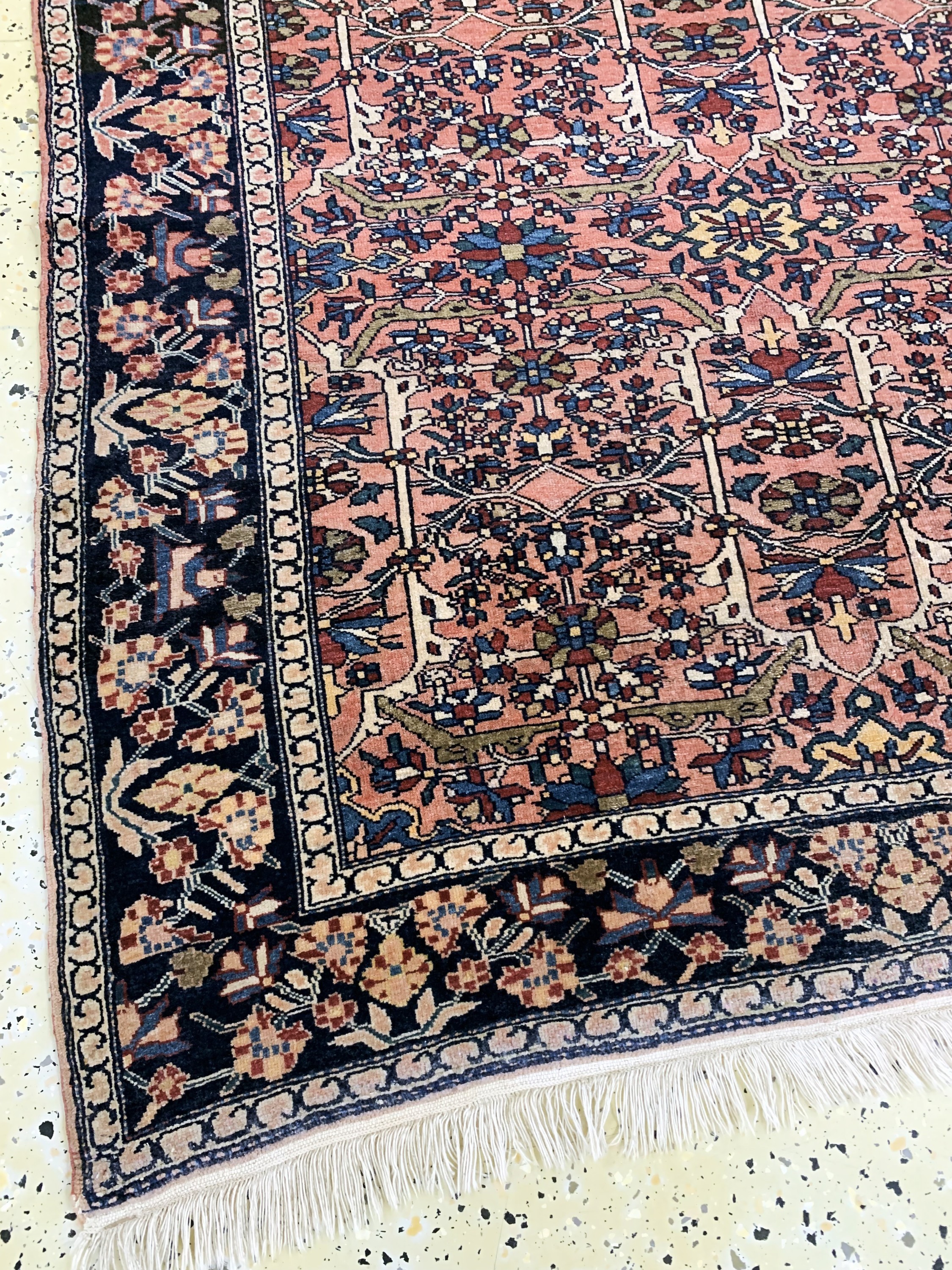 Detail e: Antiker Farahan, Persien, um 1900, Wolle auf Baumwolle, ca. 150 x 105 cm, EHZ: 2, (Abschlüsse restauriert)